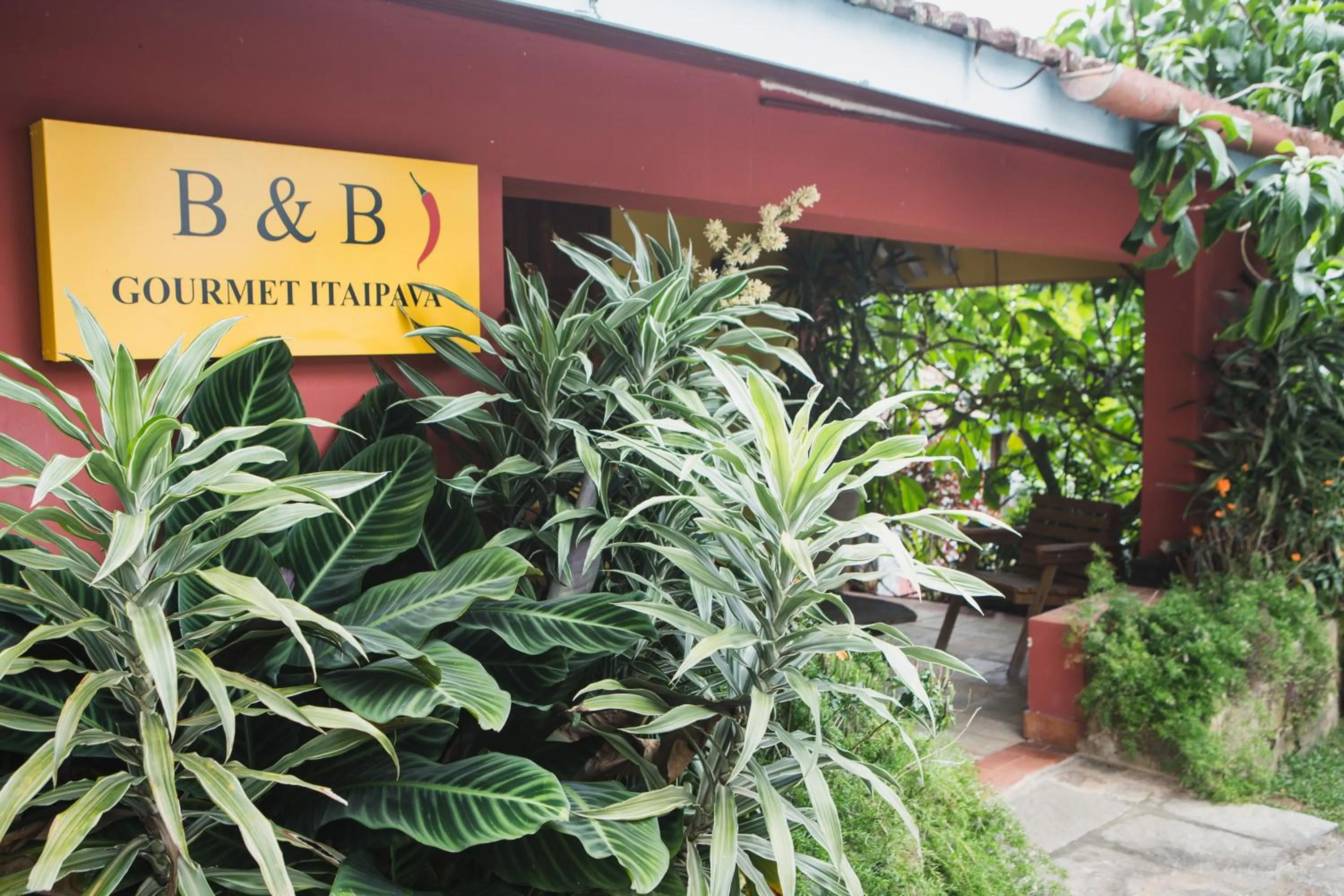 Facade/entrance in B & B Gourmet Itaipava
