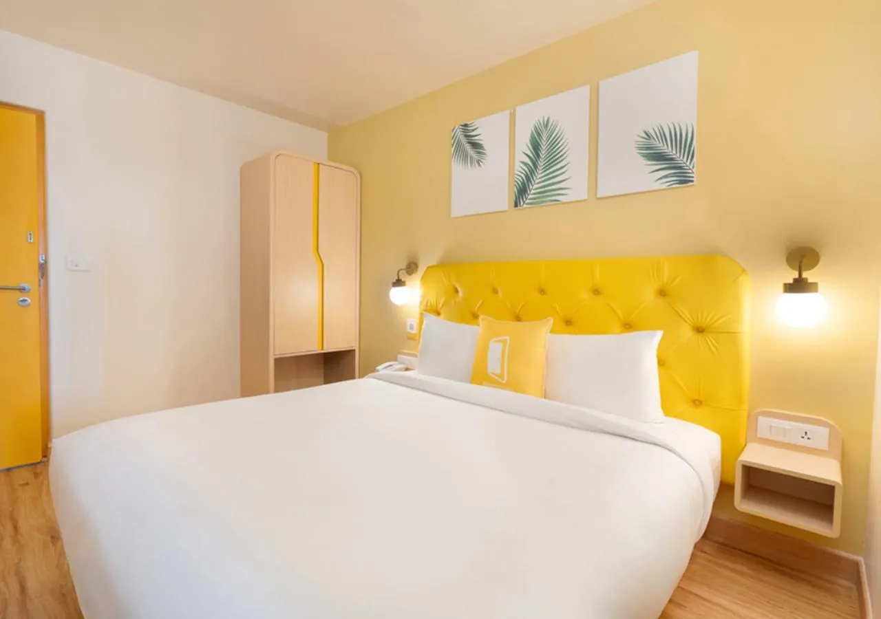 Bedroom, Bed in Bloom Hotel - BKC Kalina