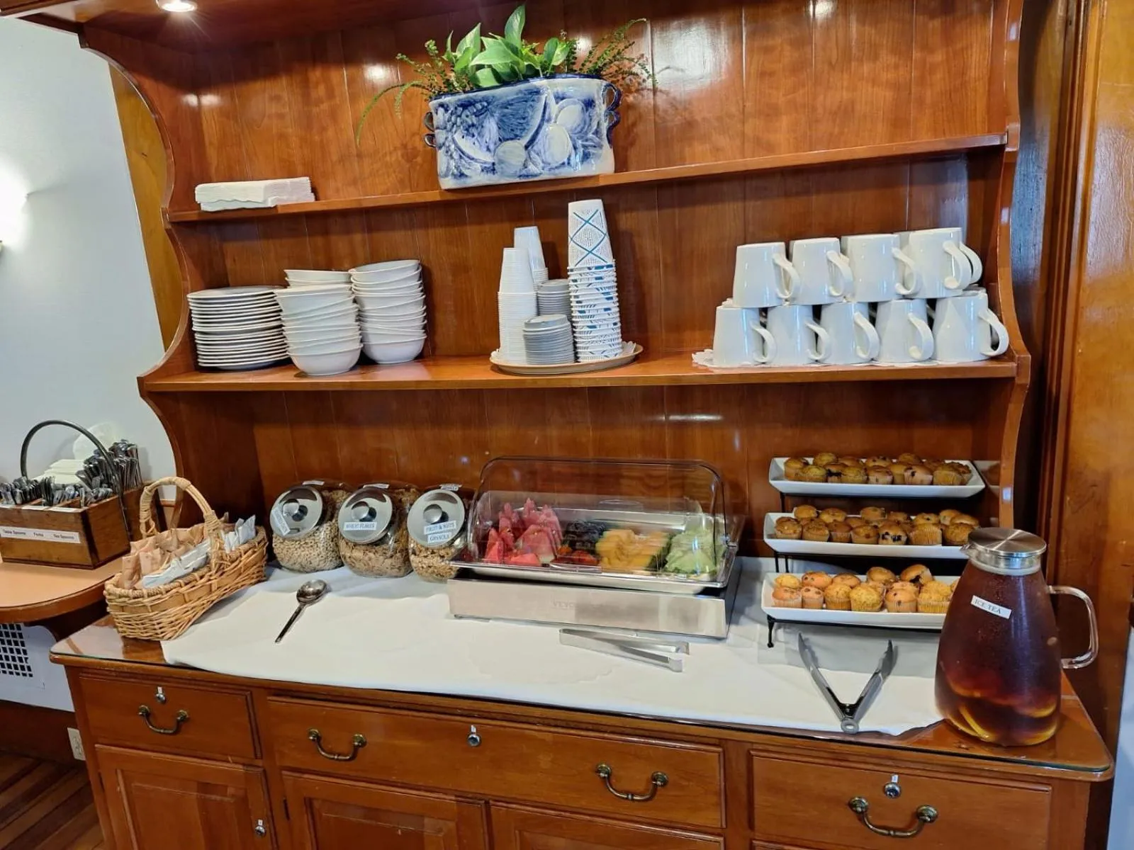 Coffee/tea facilities in Terrace By The Sea
