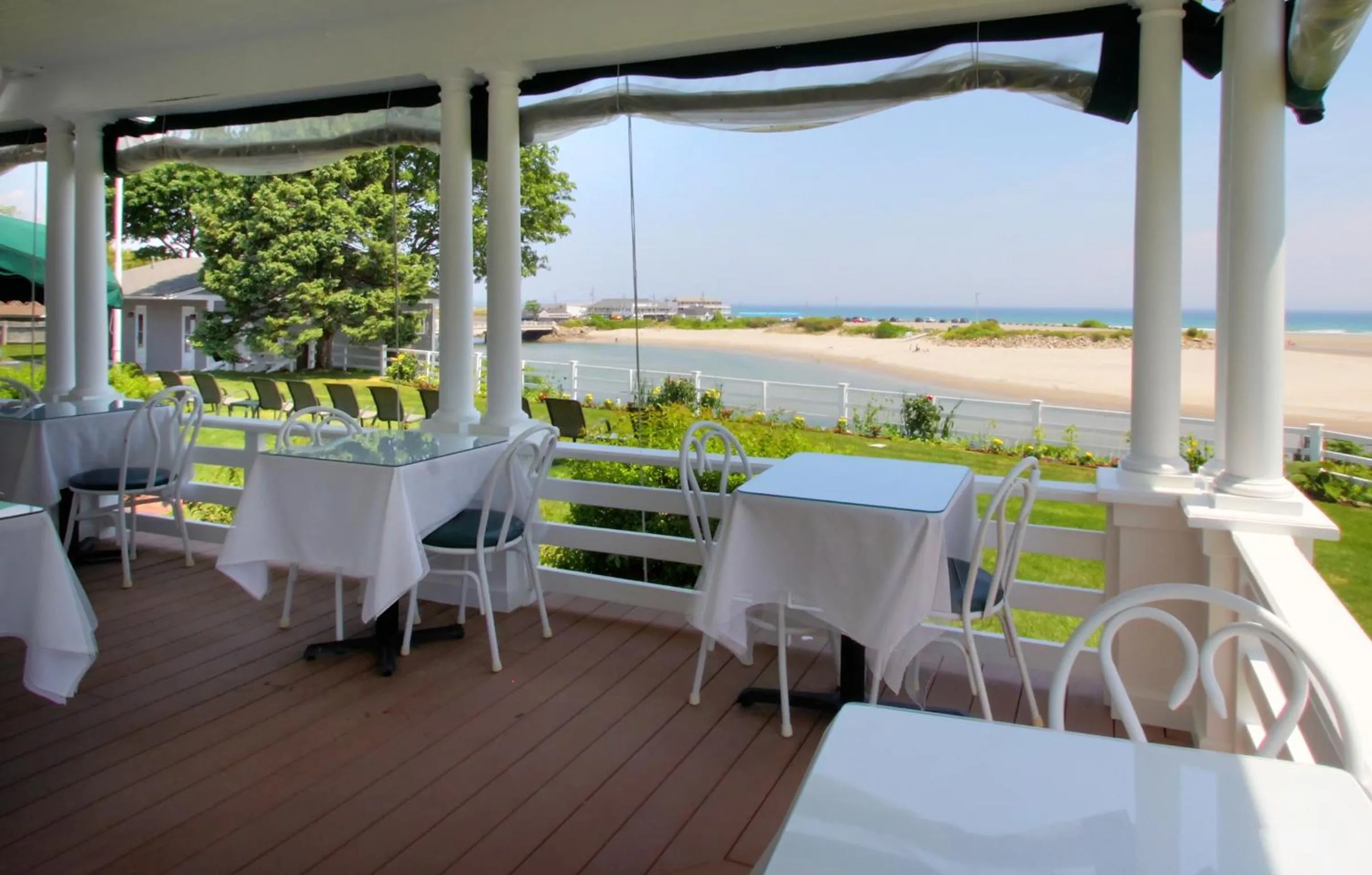 Restaurant/places to eat in Terrace By The Sea