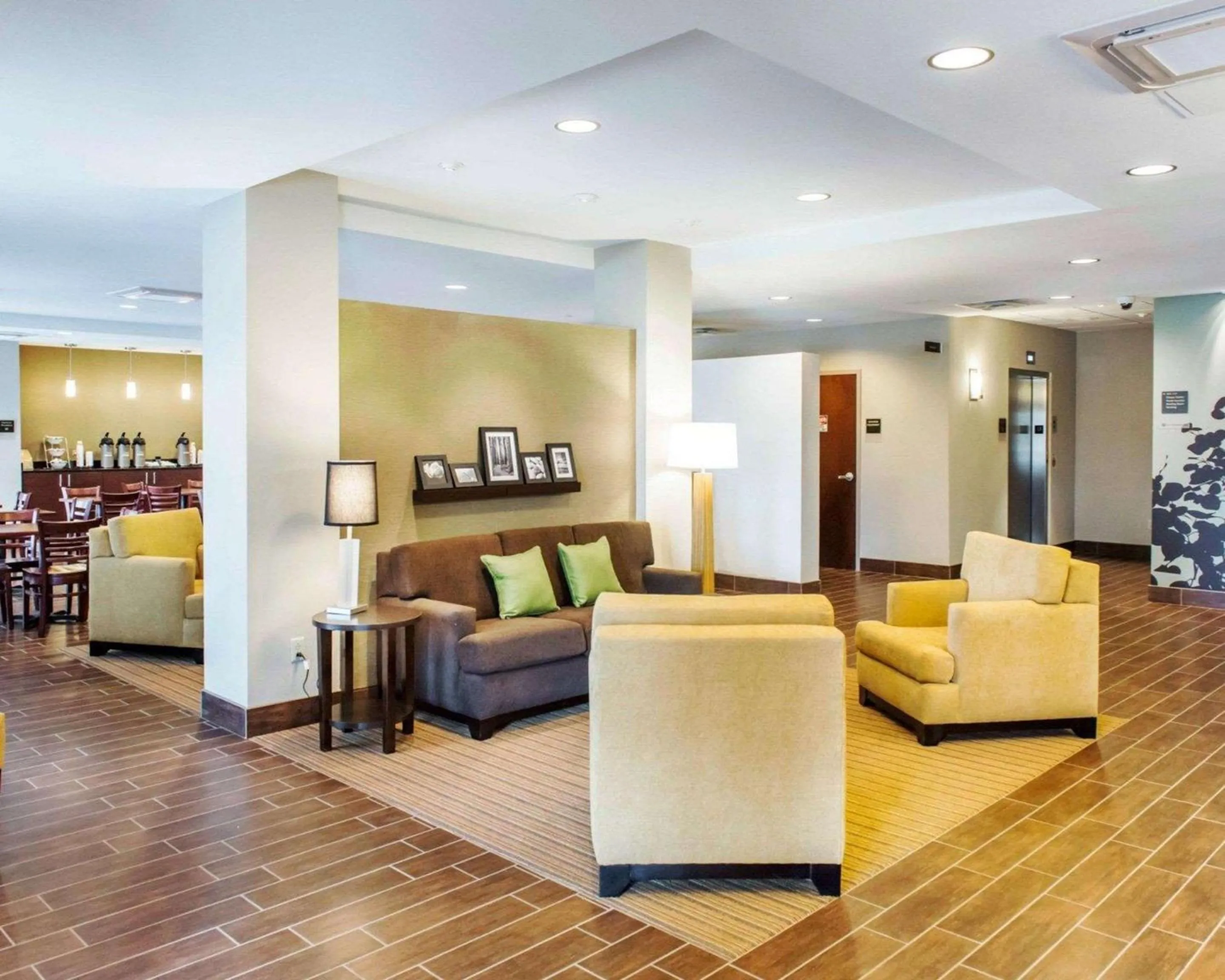 Lobby or reception in Sleep Inn & Suites Defuniak Springs - Crestview