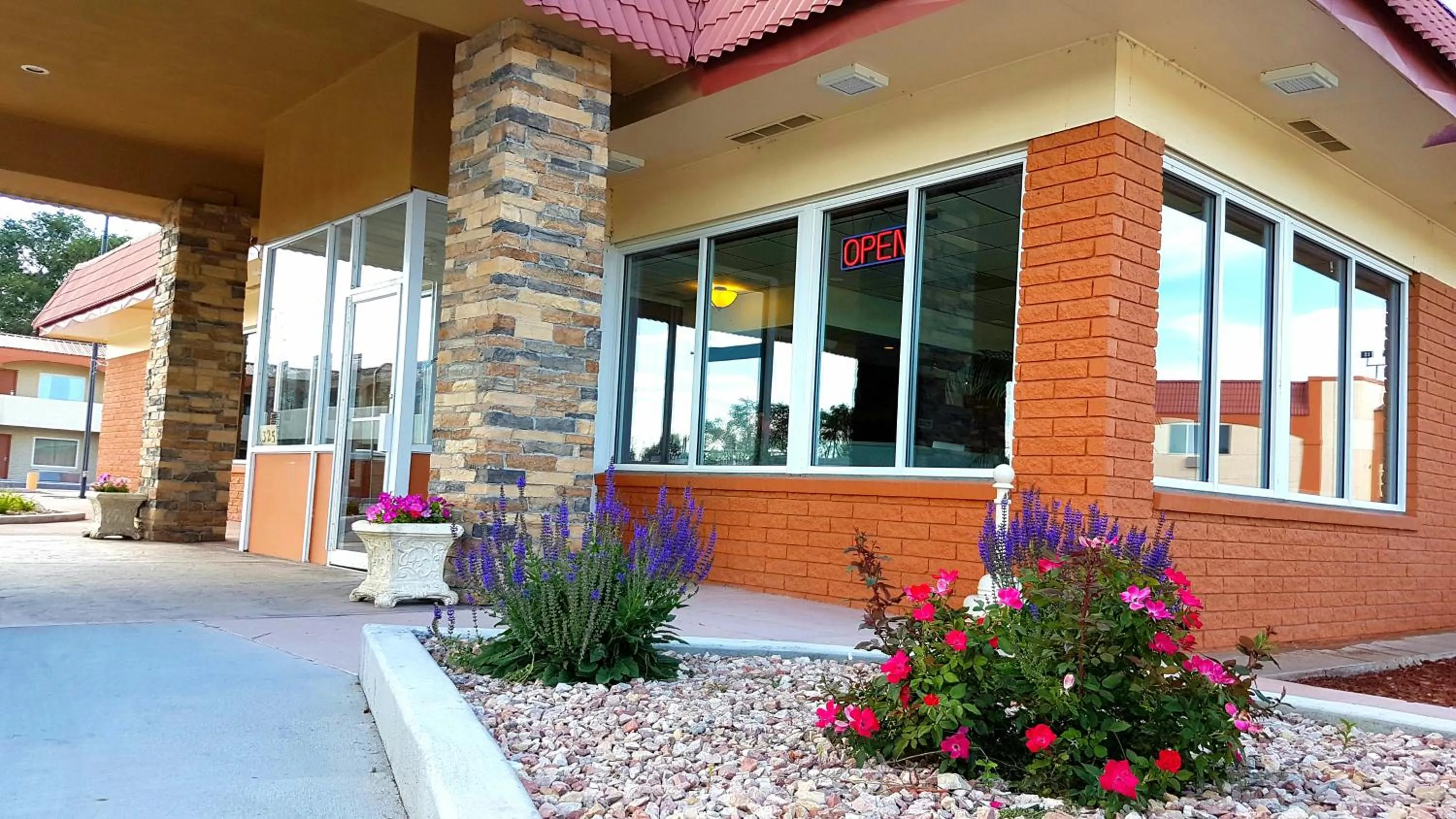 Facade/entrance in LaJunta Inn