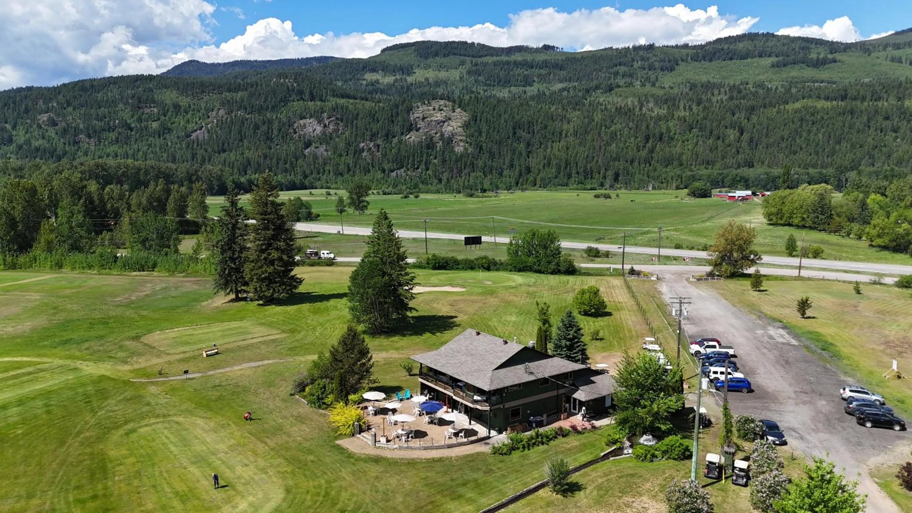 Restaurant/places to eat in Hotel Civilia Lakeside by Civilia Golf Retreat