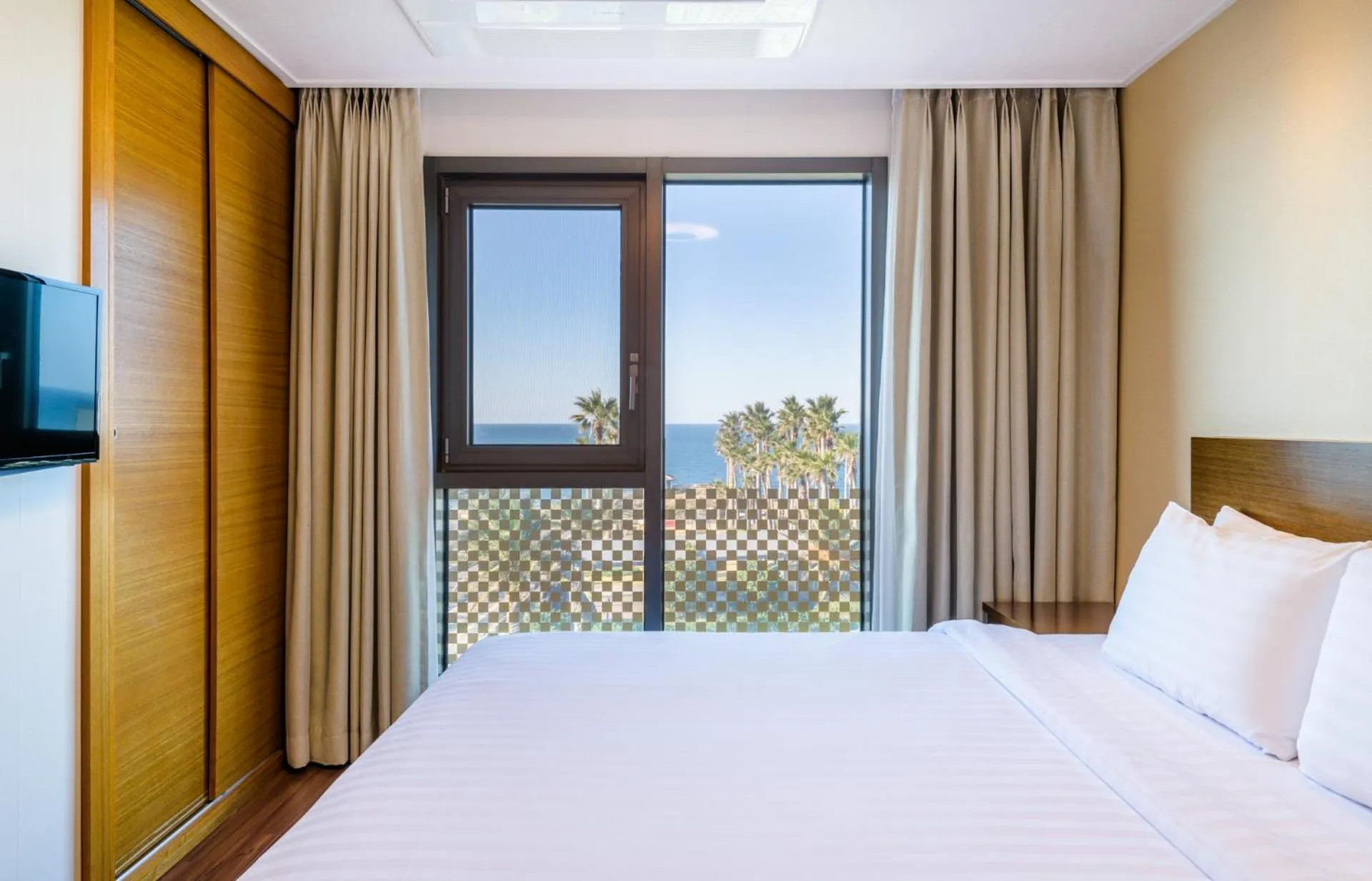 Bed in Uni Hotel Jeju