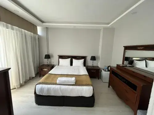 Suite - single occupancy in Class Hotel Suite - single occupancy in Class Hotel
