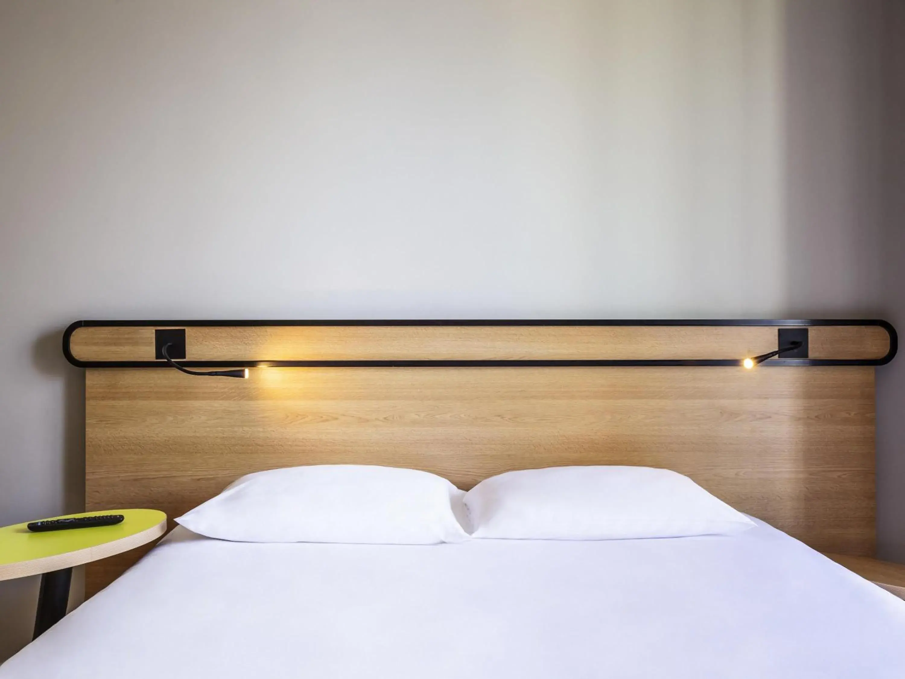 Bedroom, Bed in Aparthotel Adagio Access La Défense Puteaux Bedroom, Bed in Aparthotel Adagio Access La Défense Puteaux