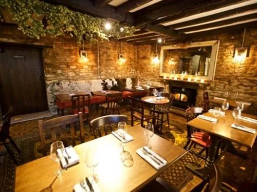 Dining area in Woodstock Arms