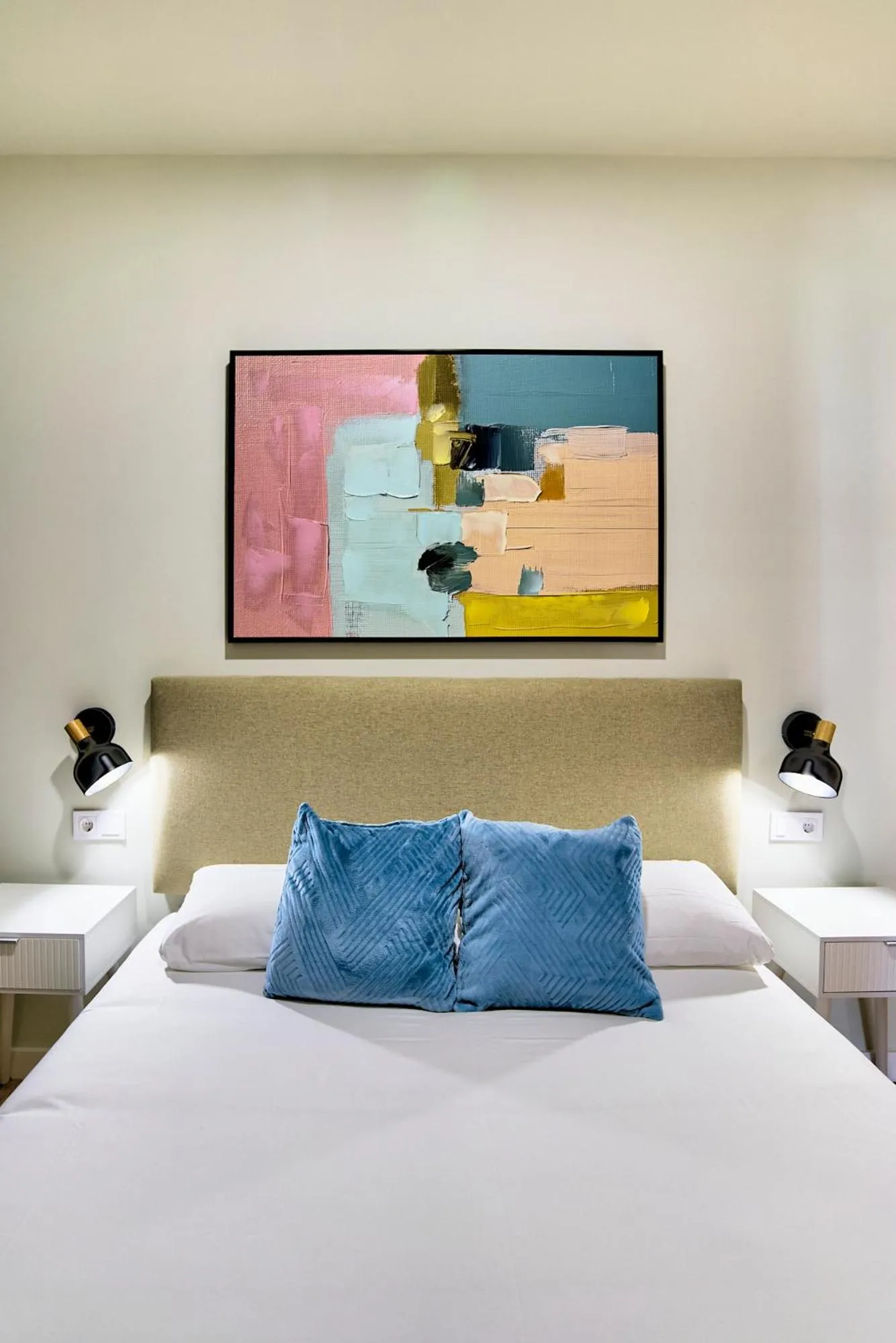 Bed in Apartamentos Olivia by gaiarooms