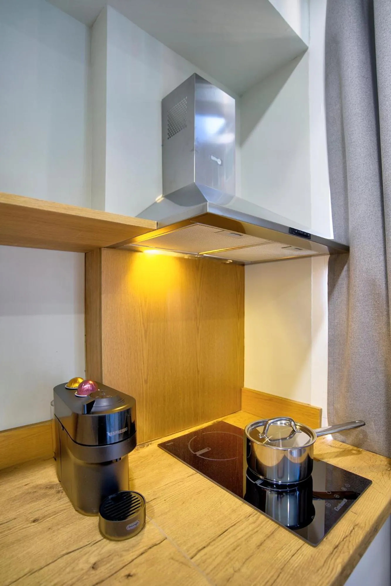 Coffee/tea facilities in Apartamentos Olivia by gaiarooms