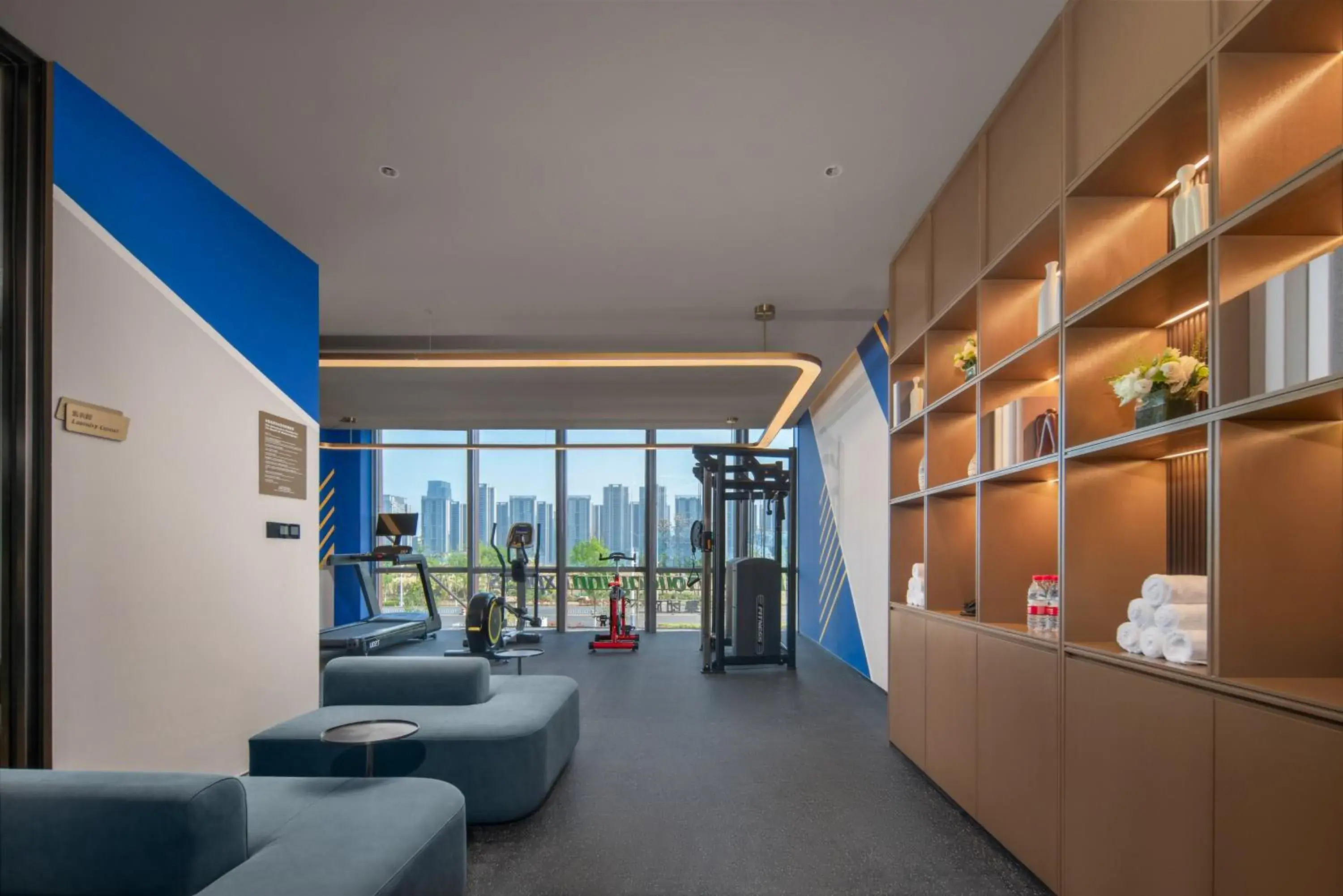 Fitness centre/facilities in Holiday Inn Express Qingdao City Balcony by IHG Fitness centre/facilities in Holiday Inn Express Qingdao City Balcony by IHG