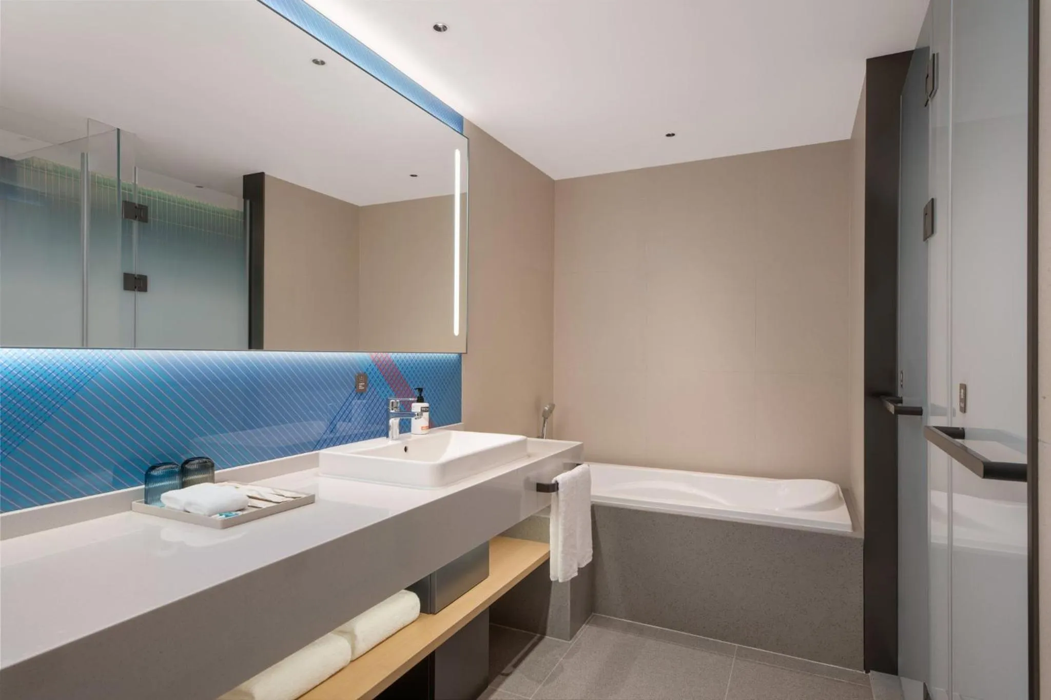 Bathroom in Holiday Inn Express Wuhan Jianghan Road by IHG
