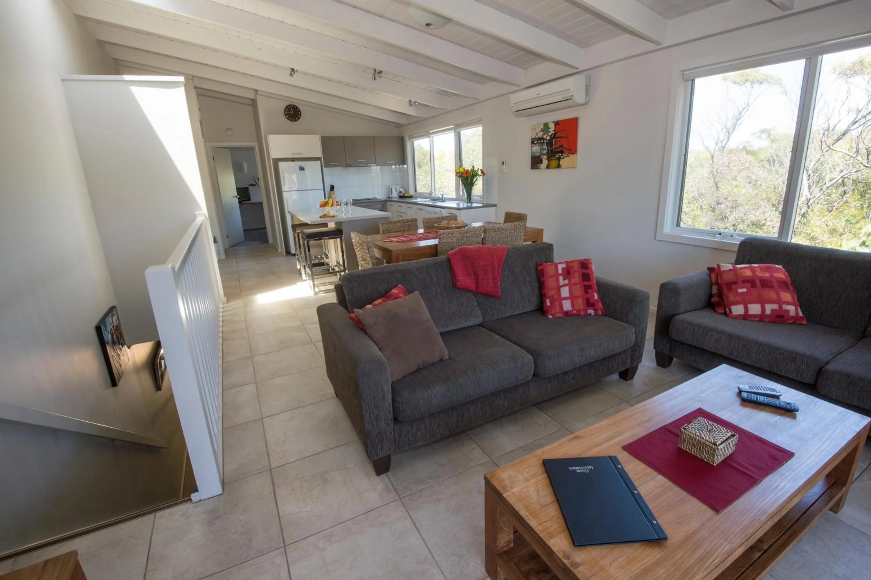 TV and multimedia in The Lakes Beachfront Holiday Park