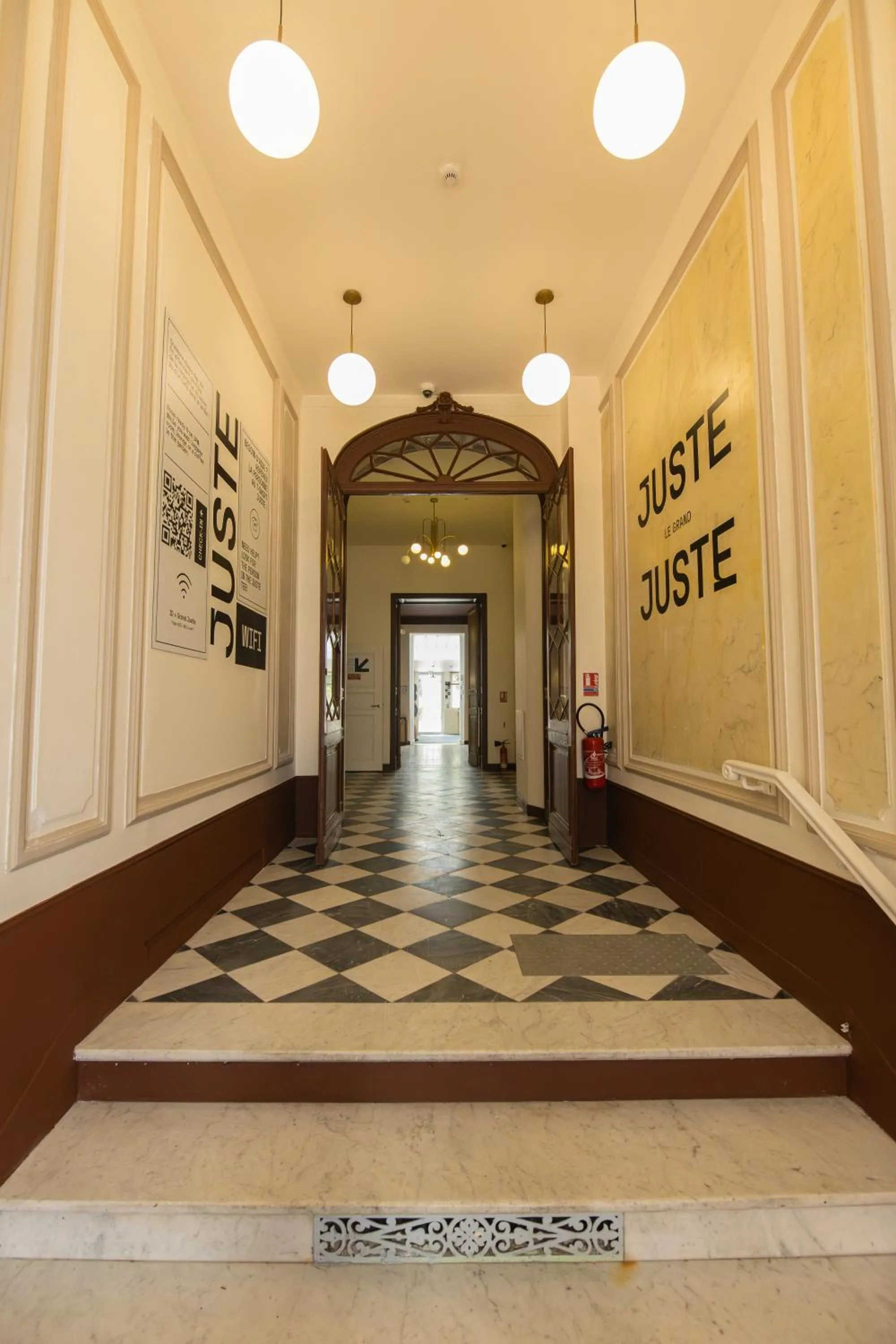Lobby or reception in Grand Juste