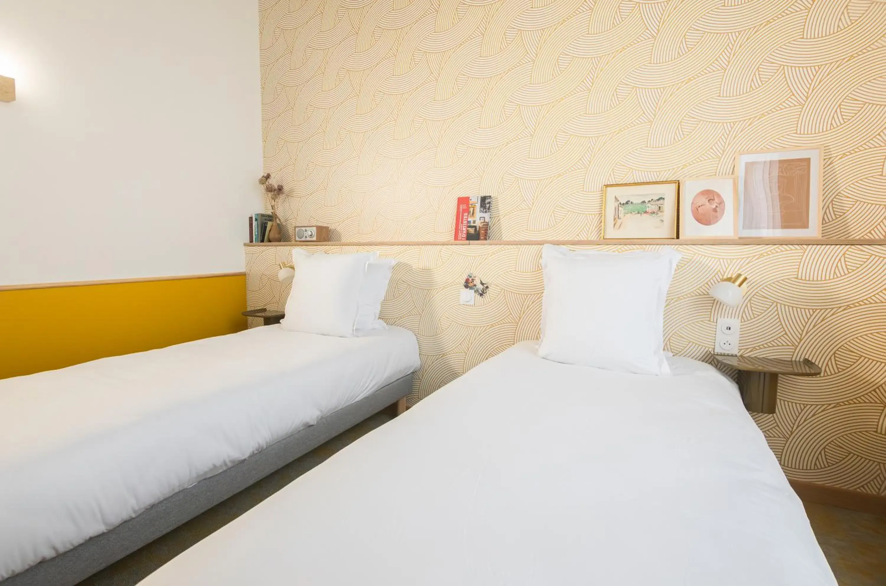 Twin Room in Grand Juste Twin Room in Grand Juste