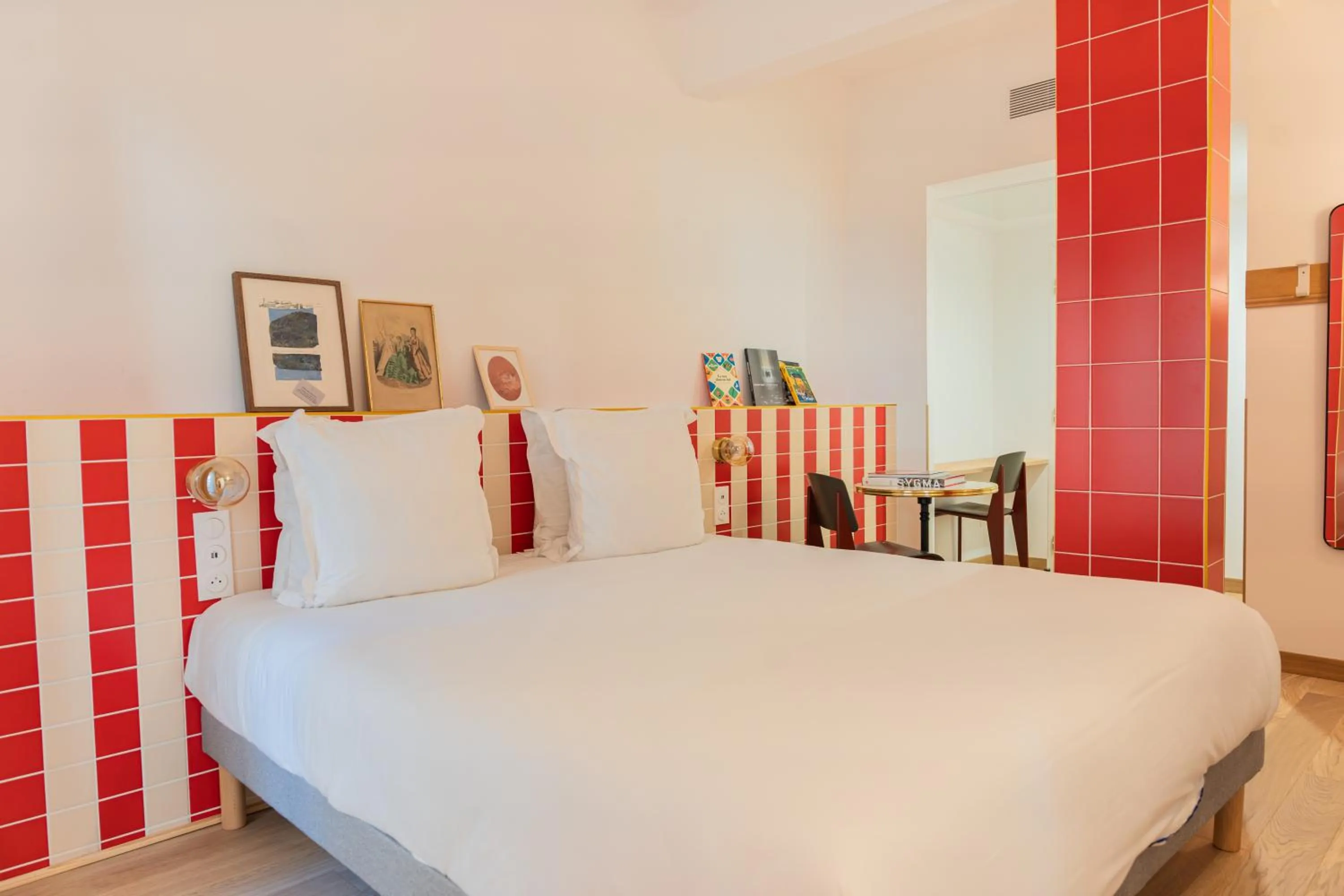 Bed in Grand Juste