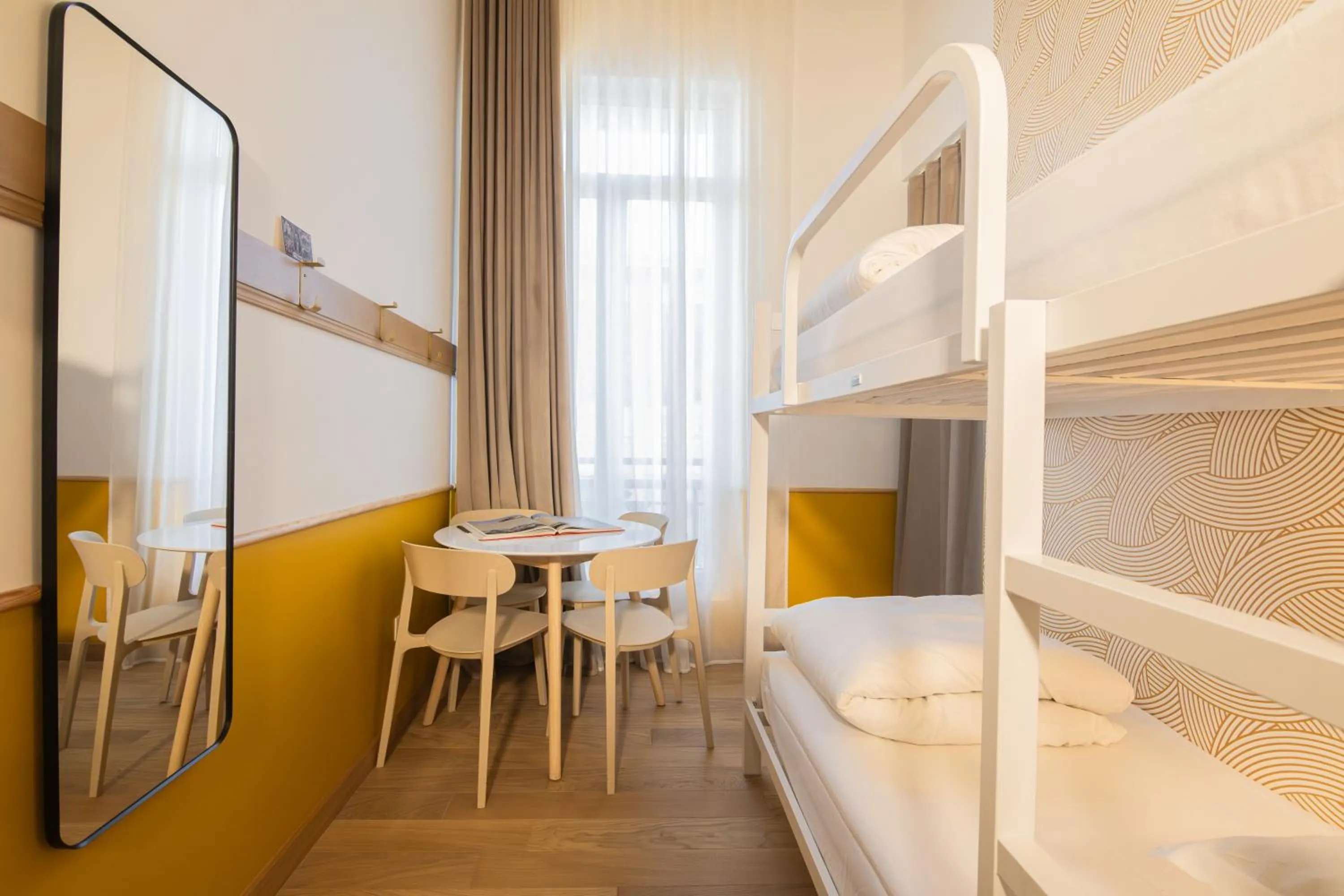 Seating area, Bed in Grand Juste