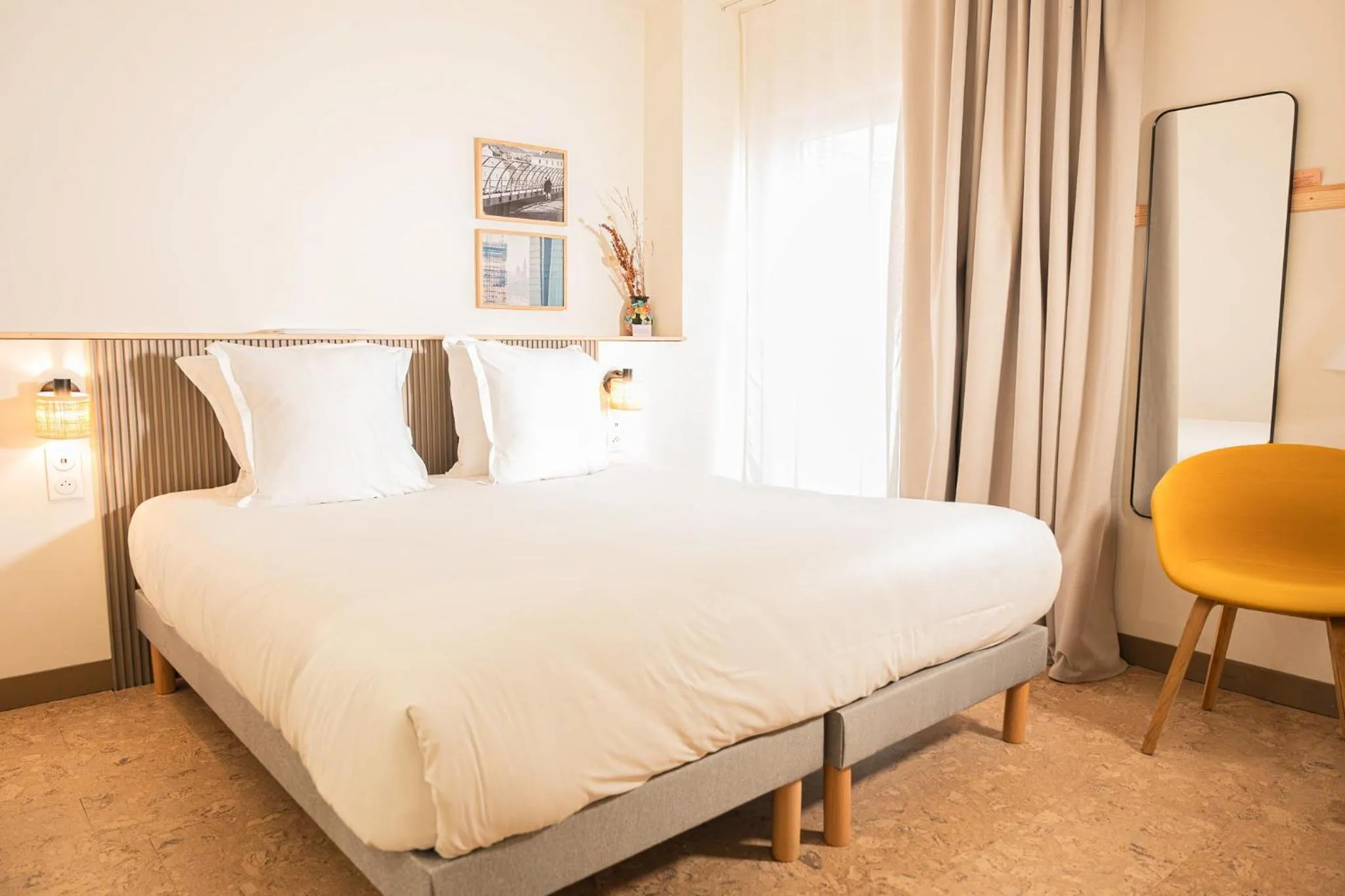 Bed in Grand Juste