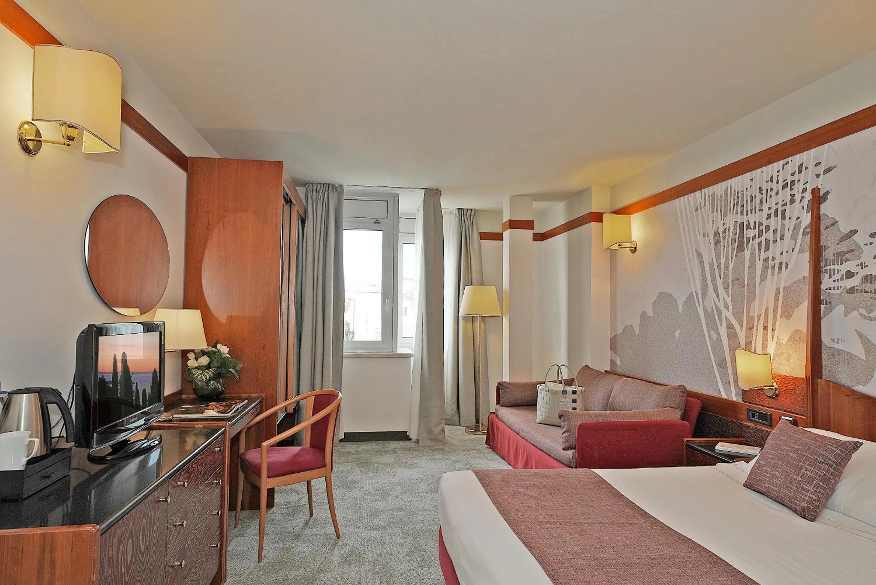 Bedroom, Bed in Hotel Du Lac et Bellevue