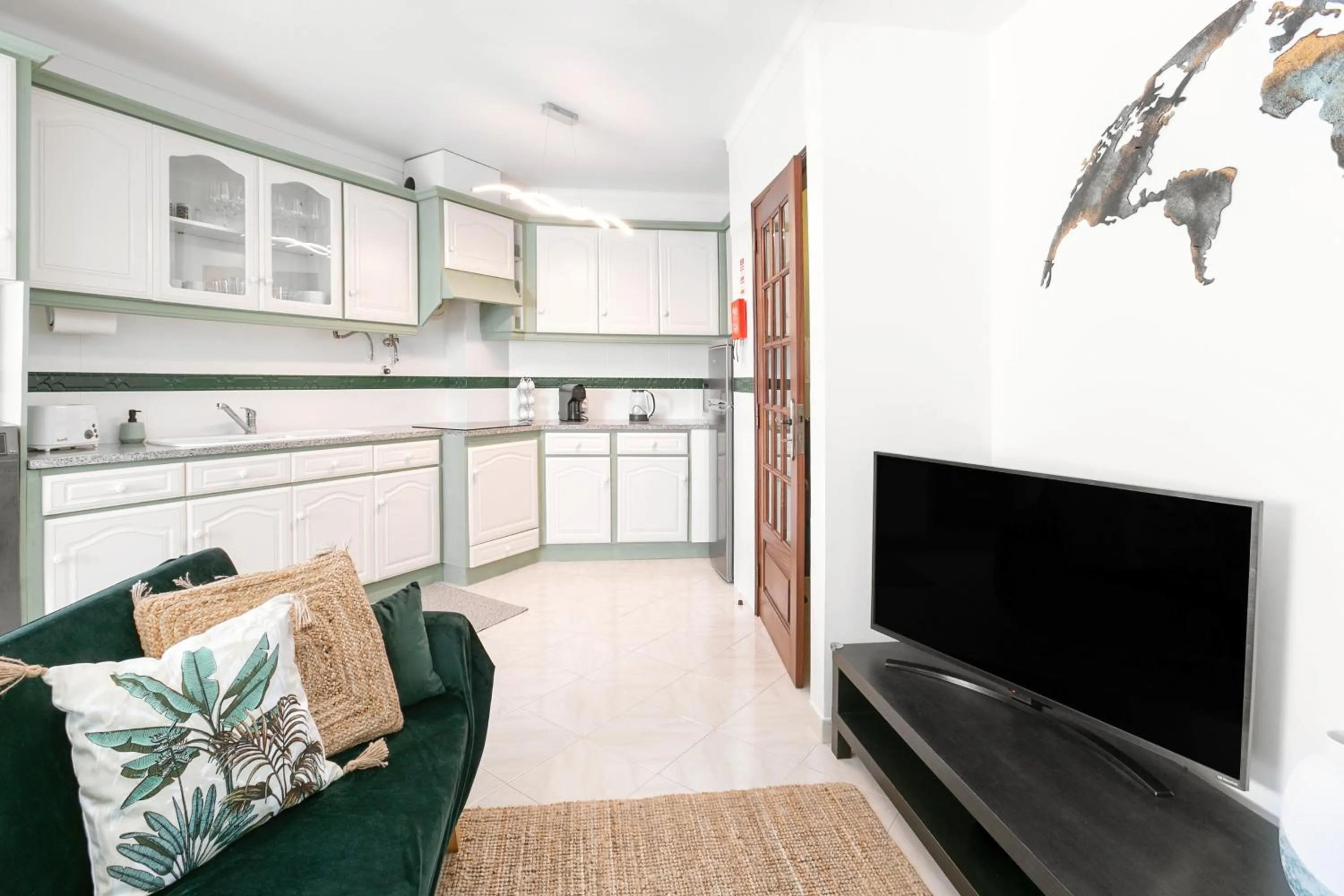 TV and multimedia in Vila Florida