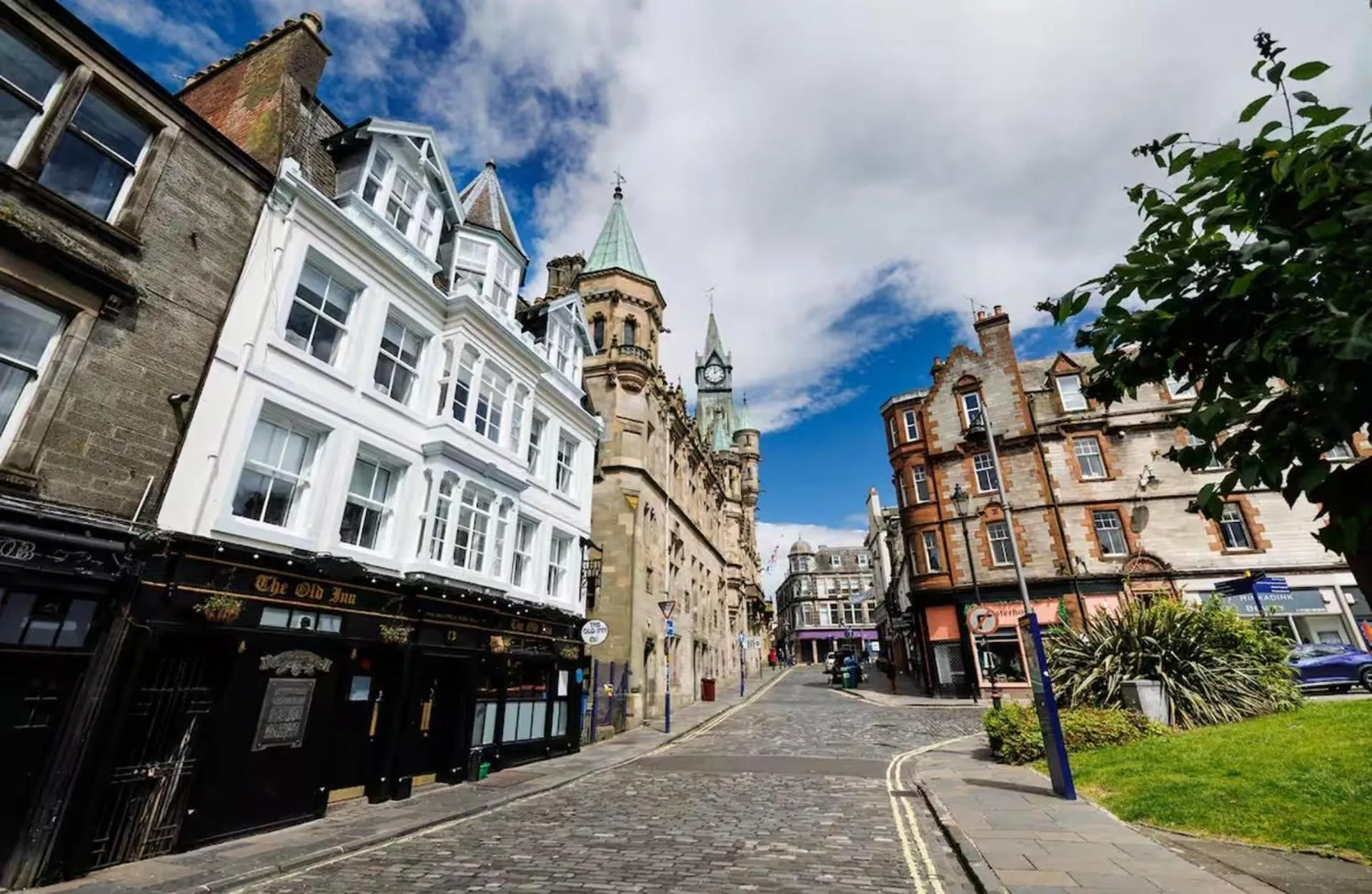 Stylish 2-Bed Apartment in the Heritage Quarter