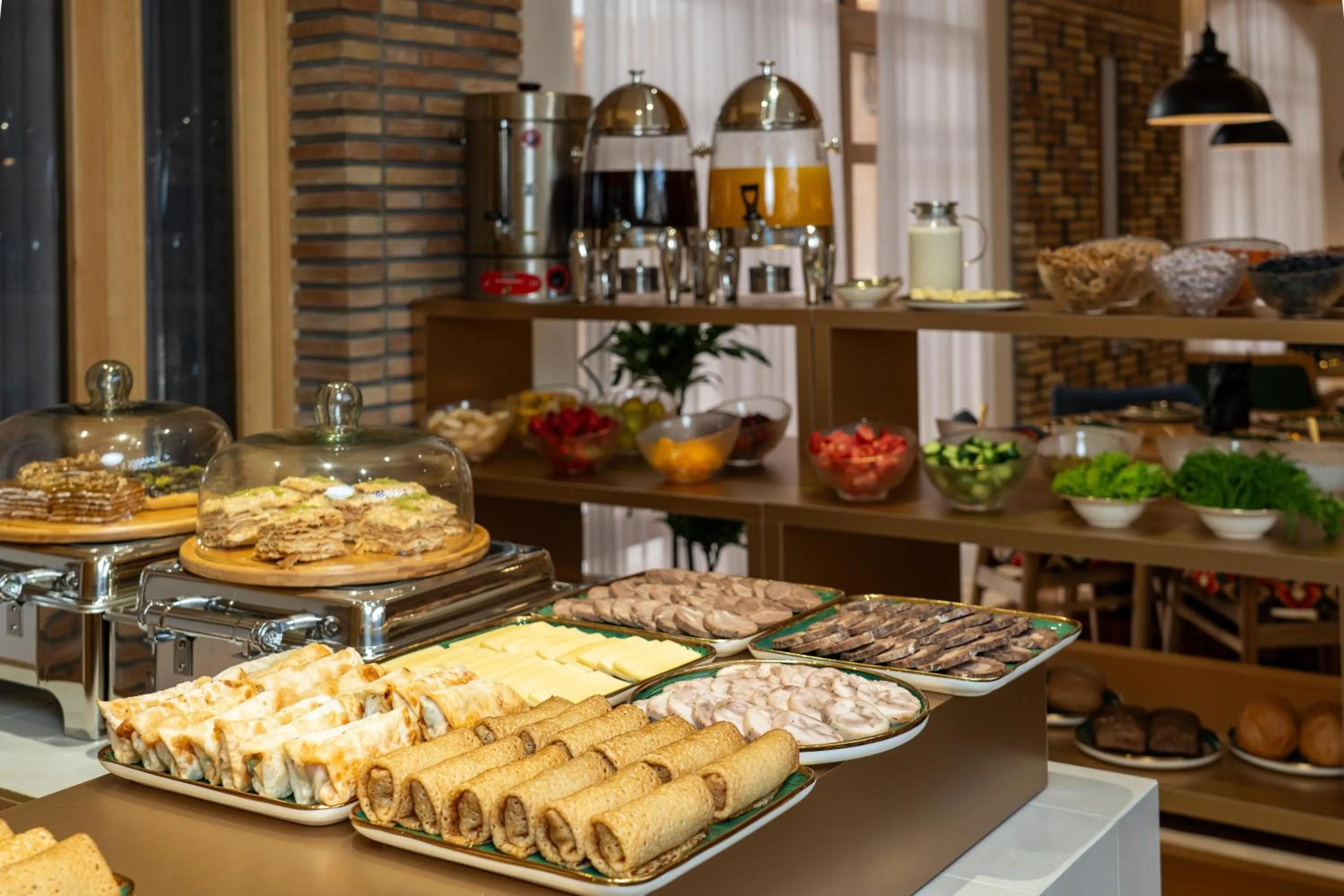 Food in Sarhad Hotel