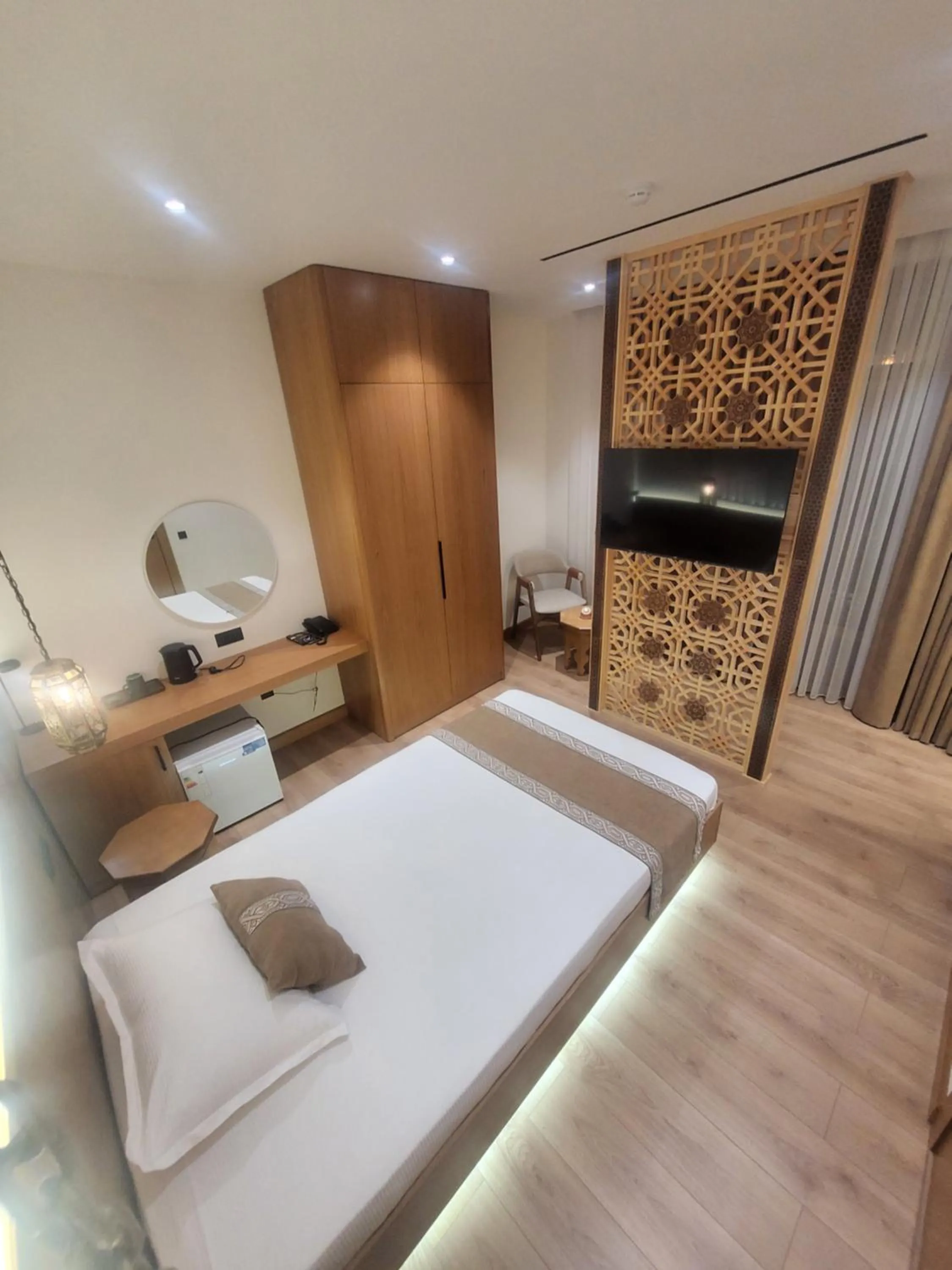 Photo of the whole room, Bed in Sarhad Hotel