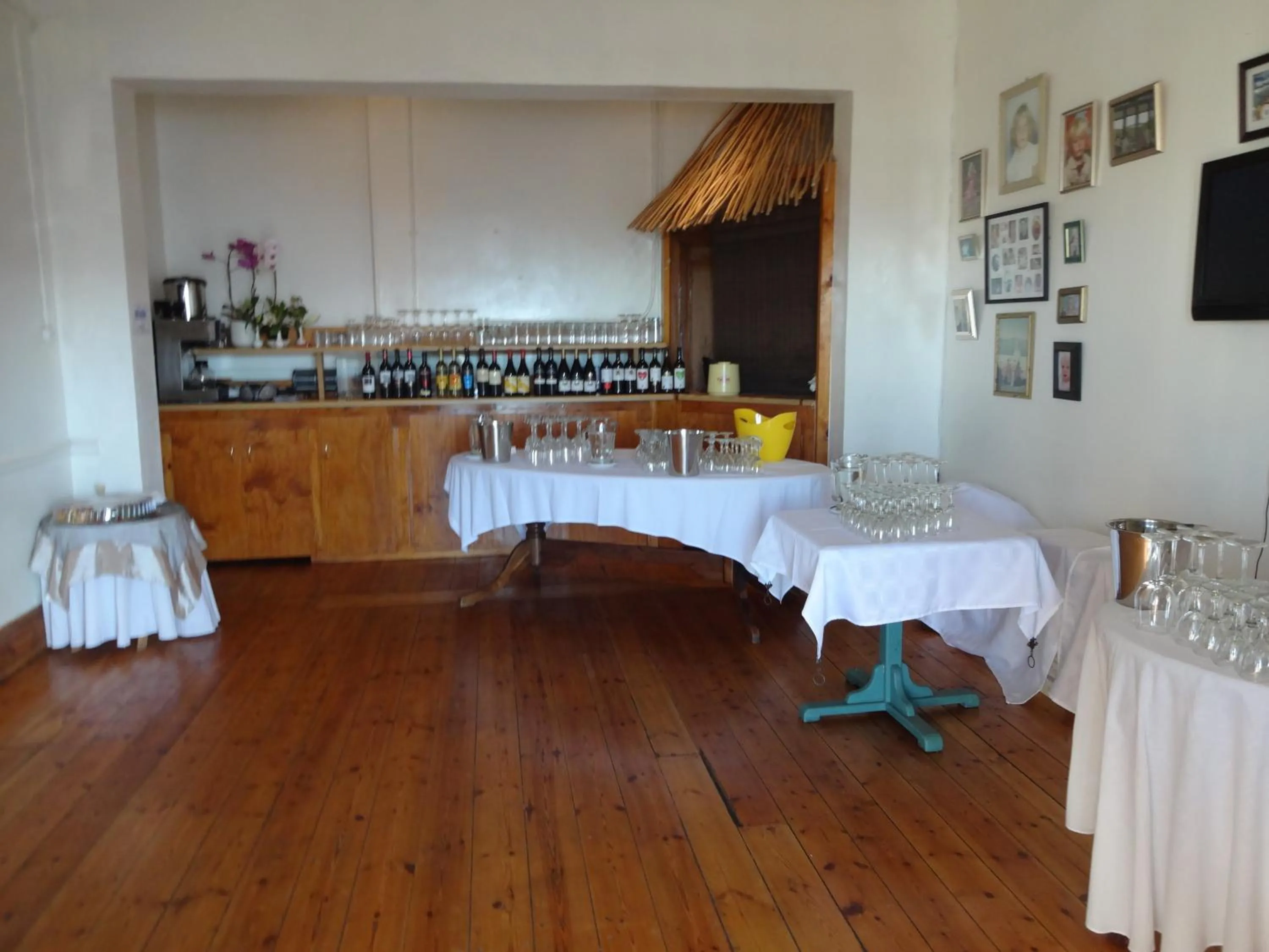 Alcoholic drinks in Central Hotel Guest House