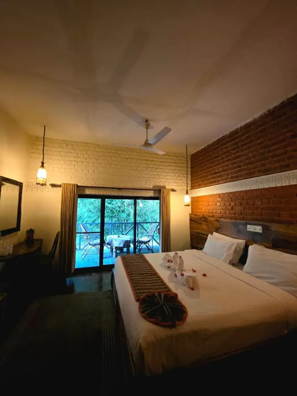 Deluxe Double or Twin Room with Balcony in Siddhartha Wildlife Retreat Deluxe Double or Twin Room with Balcony in Siddhartha Wildlife Retreat