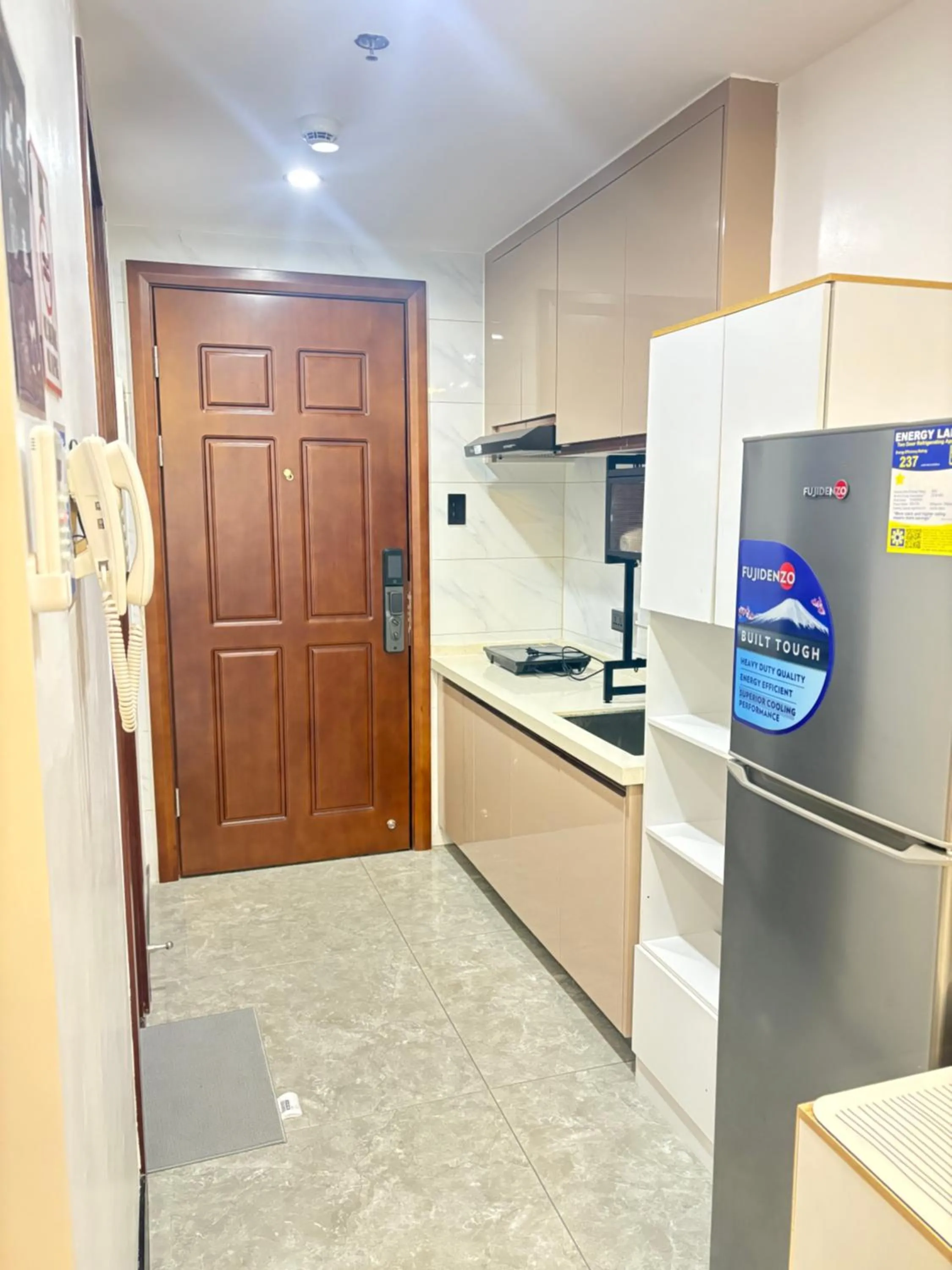 Sybaysuites staycation near Okada COD MOA NAIA airport Solaire MSV1808H