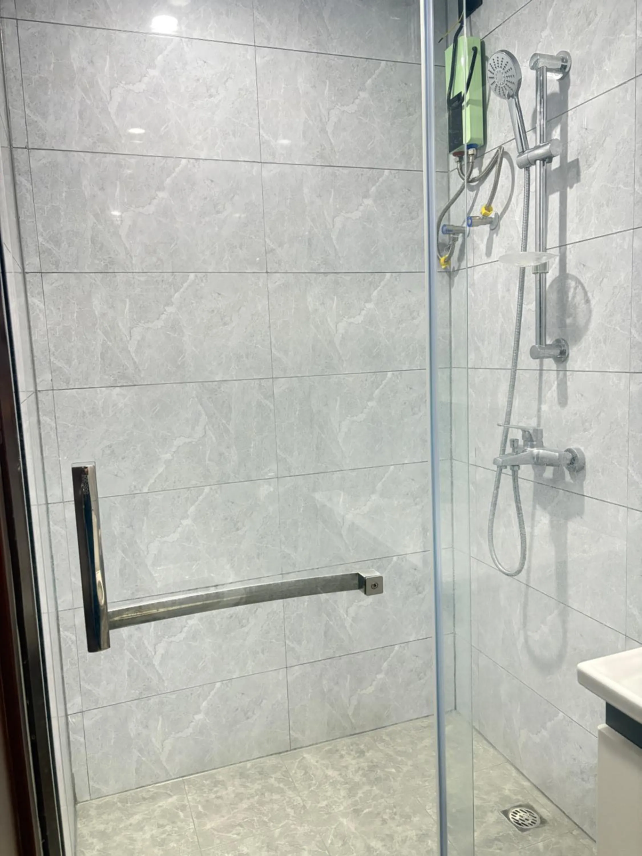 Sybaysuites staycation near Okada COD MOA NAIA airport Solaire MSV1808H
