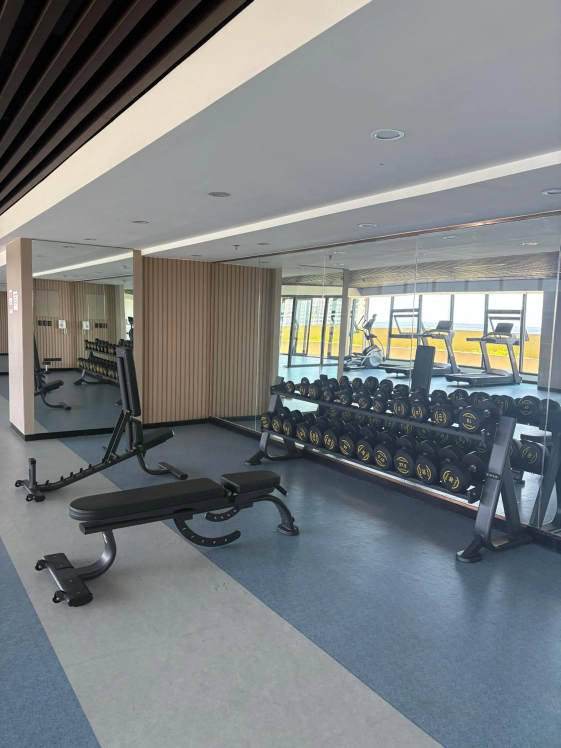 Sybaysuites staycation near Okada COD MOA NAIA airport Solaire MSV1808H