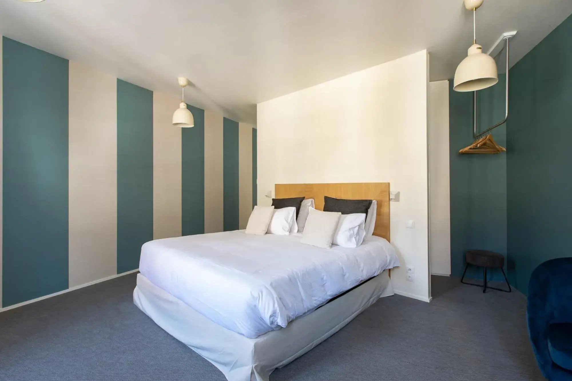 Bedroom, Bed in La Petite Fugue Bedroom, Bed in La Petite Fugue