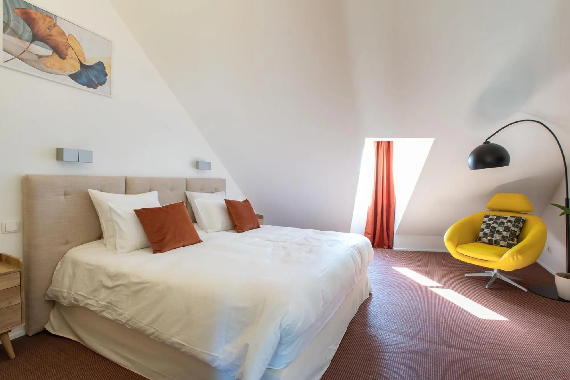 Bedroom, Bed in La Petite Fugue