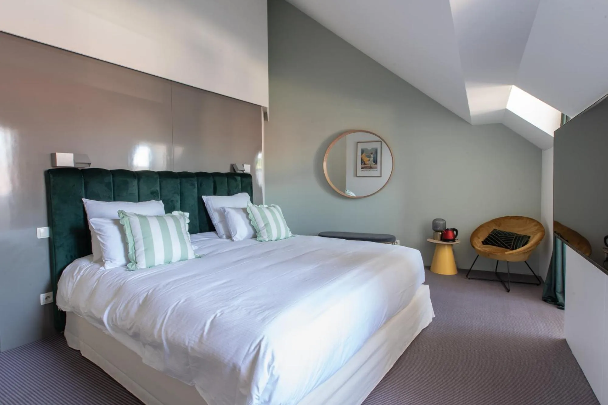 Bedroom, Bed in La Petite Fugue