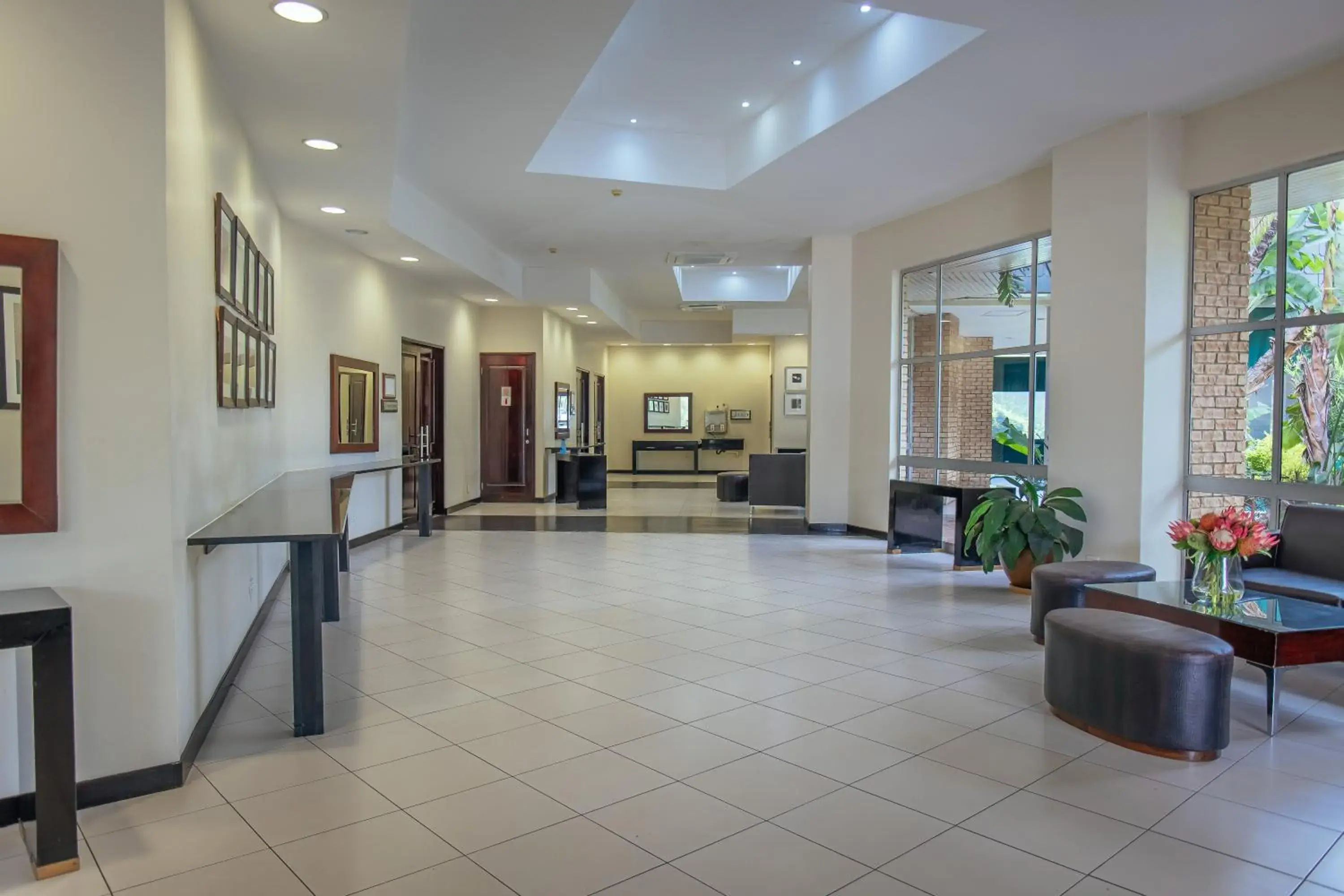 Facade/entrance in Cresta Lodge Gaborone Facade/entrance in Cresta Lodge Gaborone