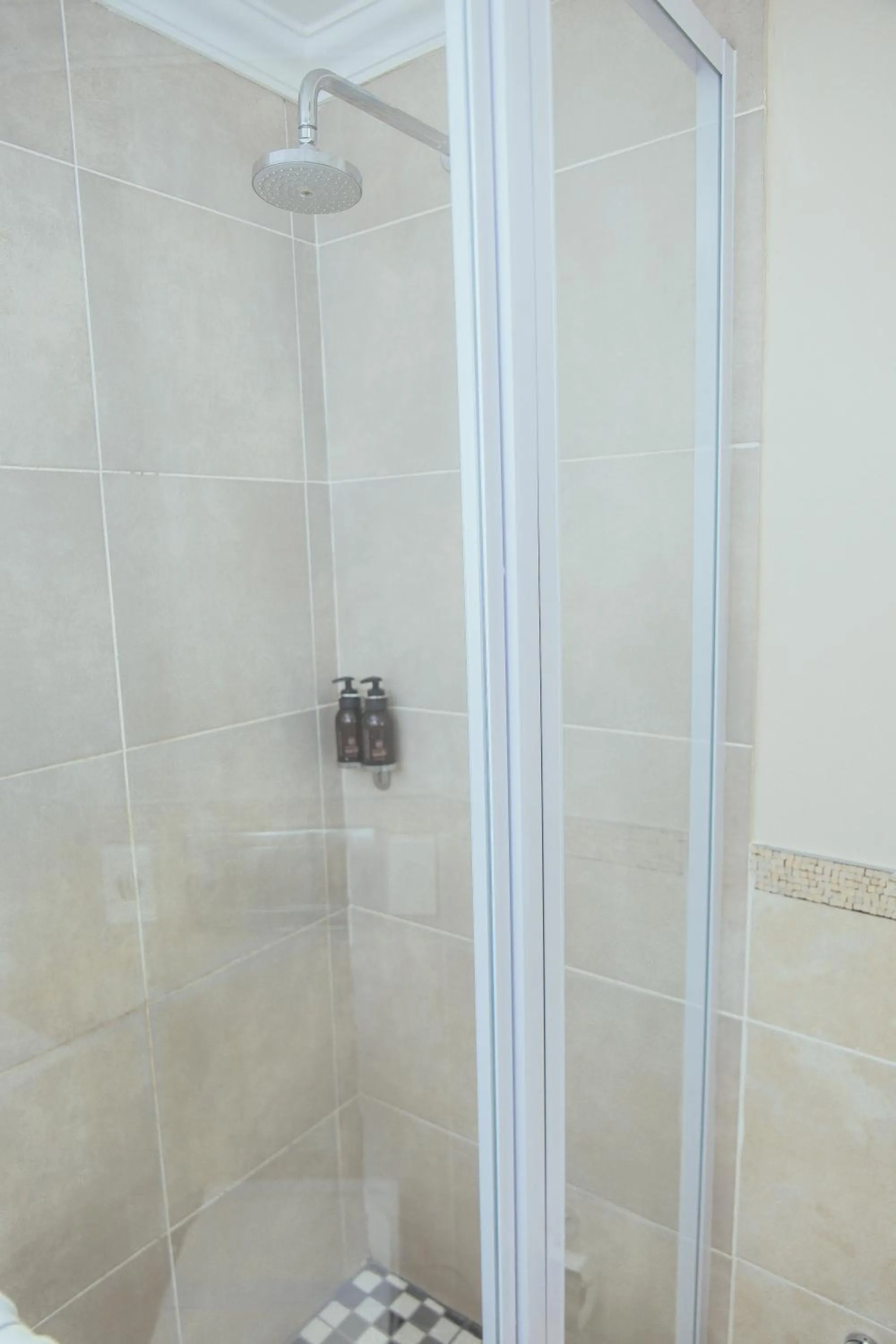 Shower in Cresta Lodge Gaborone