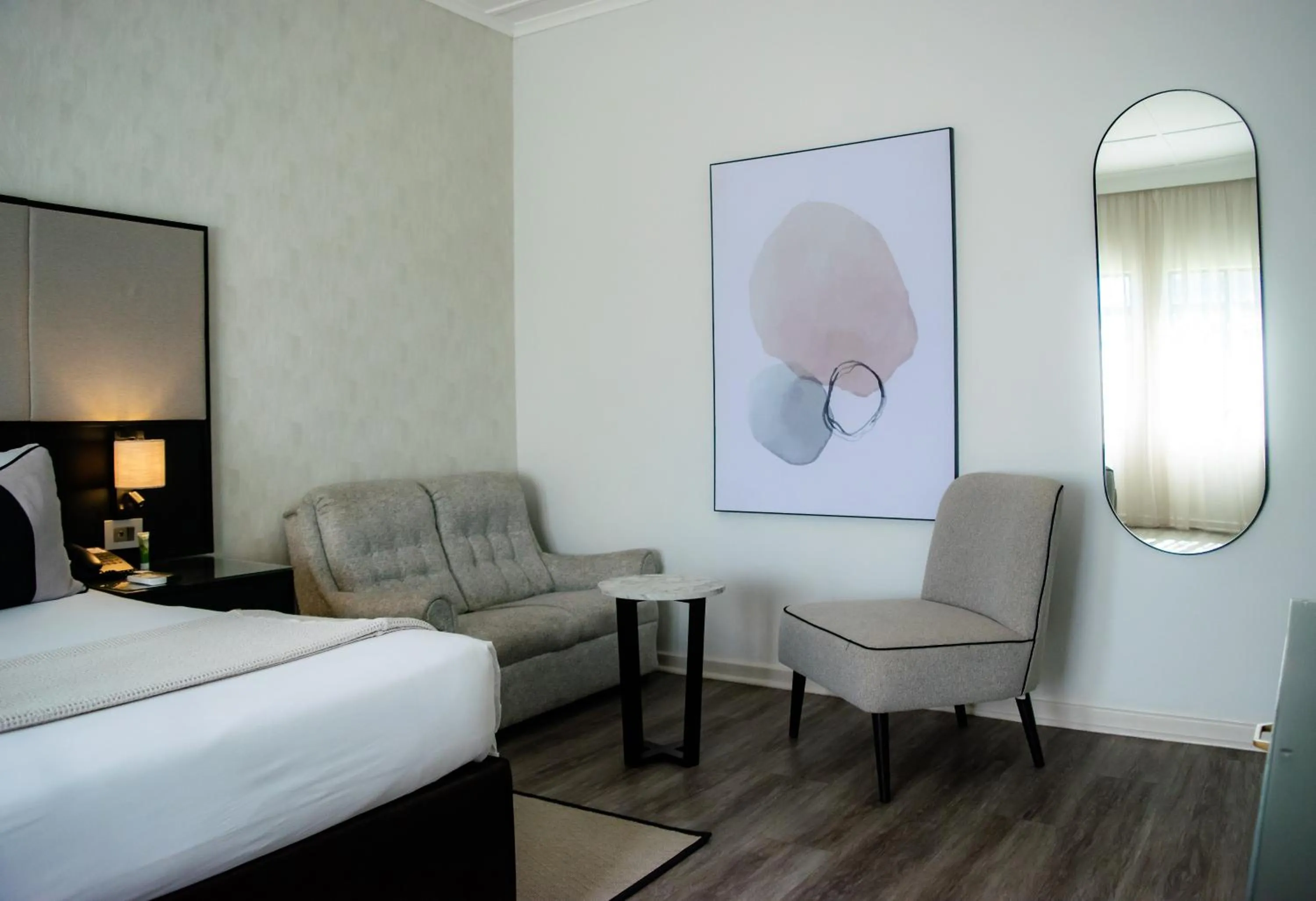 Bed in Cresta Churchill Hotel