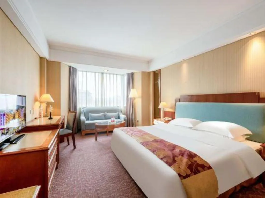 Bed in Haihua Hotel Hangzhou