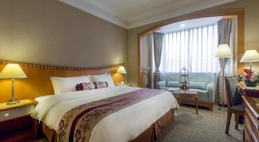 Bed in Haihua Hotel Hangzhou