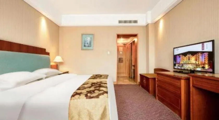 Bed in Haihua Hotel Hangzhou