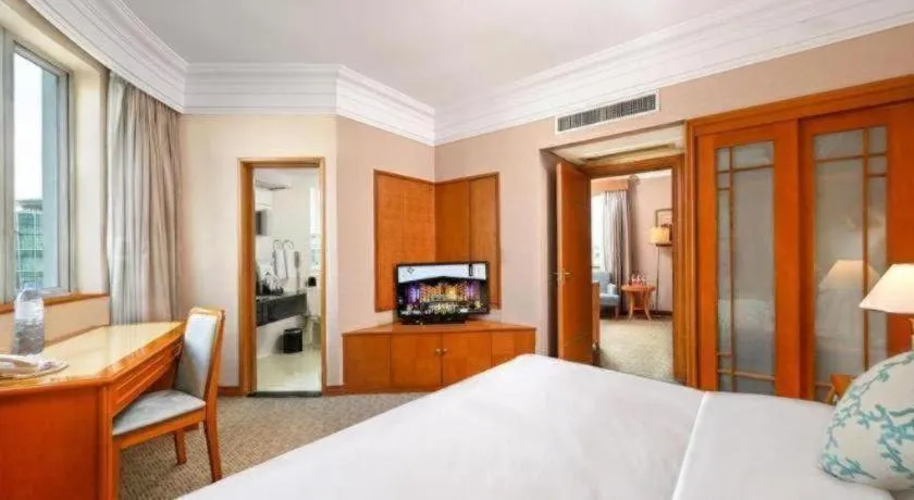 Bed in Haihua Hotel Hangzhou