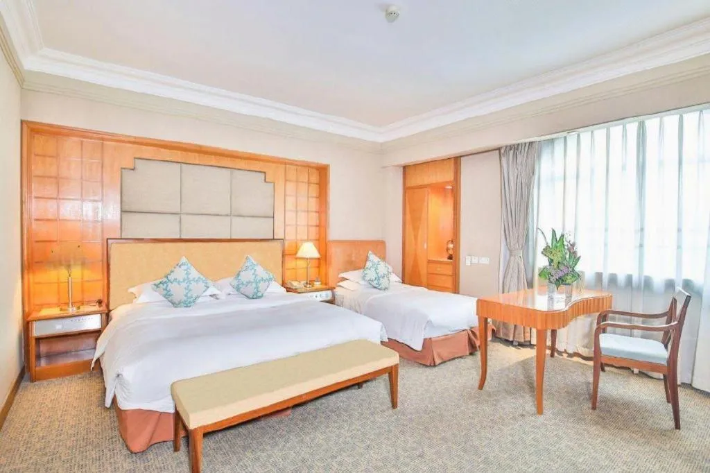 Bed in Haihua Hotel Hangzhou