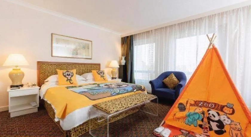 Bed in Grand Skylight Hotel Royal, Beijing