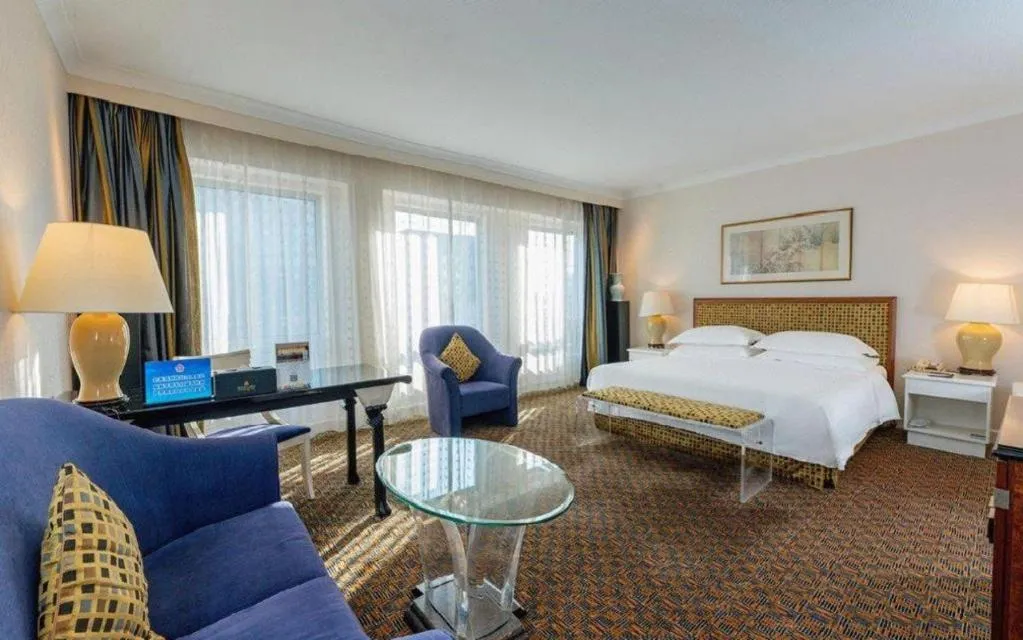 Bed in Grand Skylight Hotel Royal, Beijing