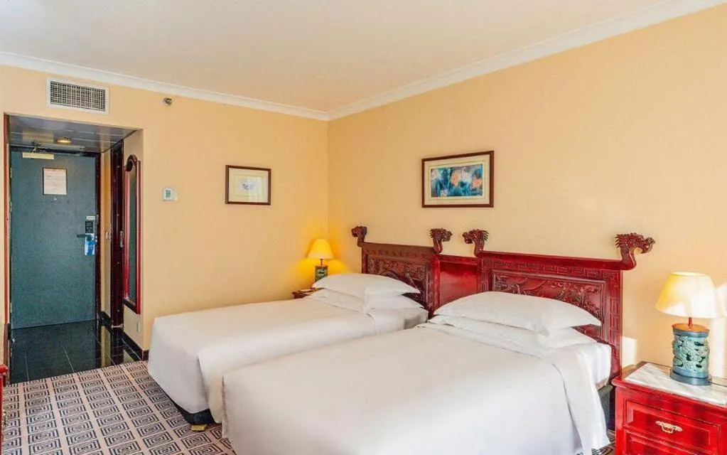 Bed in Grand Skylight Hotel Royal, Beijing