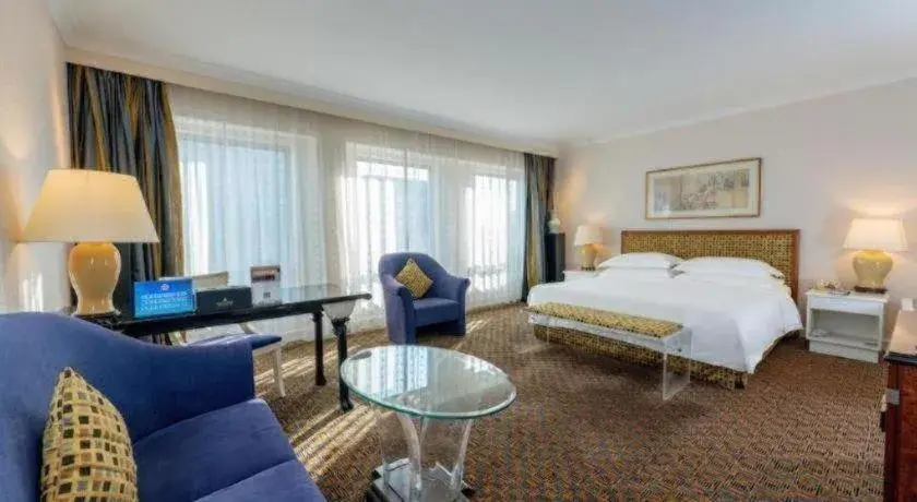 Bed in Grand Skylight Hotel Royal, Beijing Bed in Grand Skylight Hotel Royal, Beijing