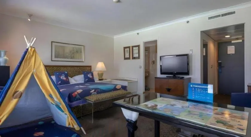 Bed in Grand Skylight Hotel Royal, Beijing