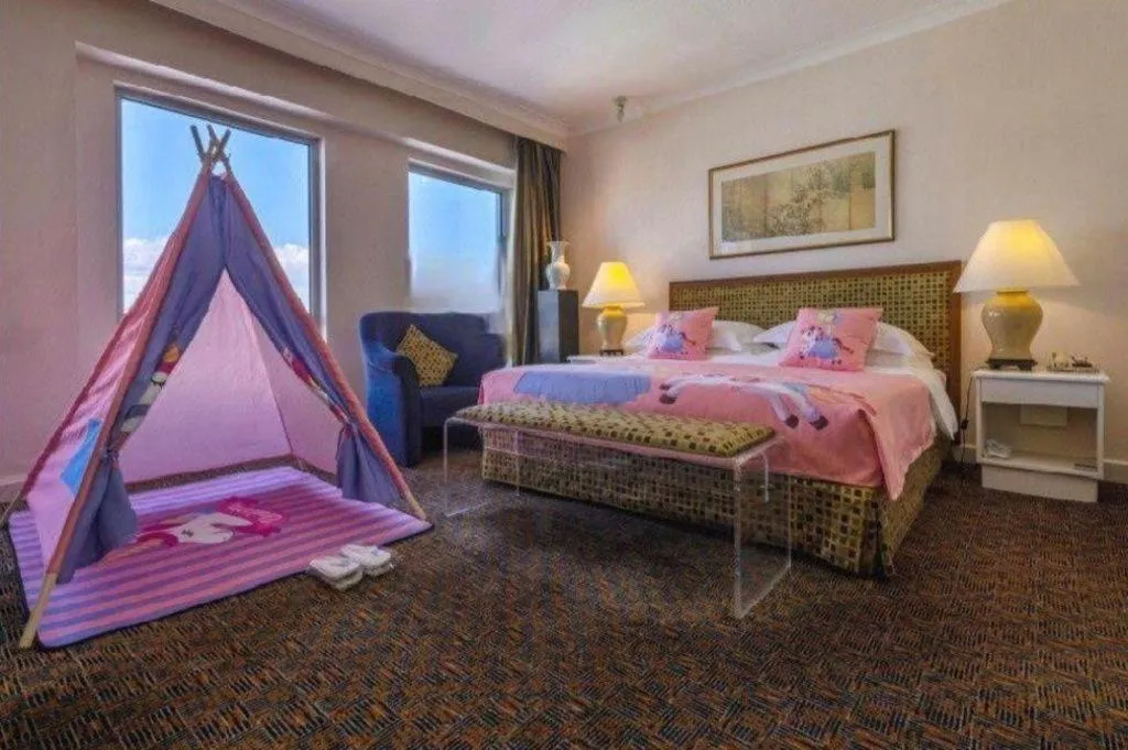 Bed in Grand Skylight Hotel Royal, Beijing