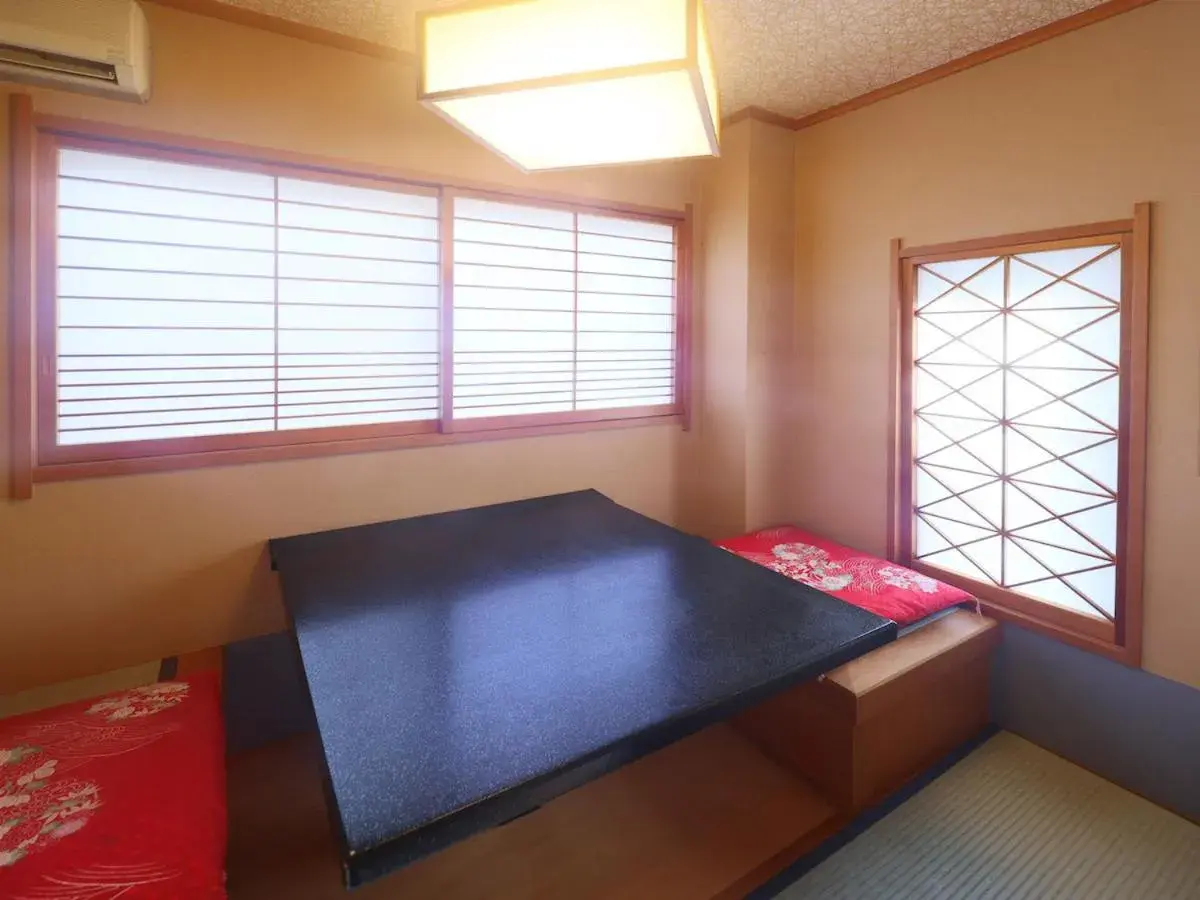 Restaurant/places to eat, Bed in Kinugawa Onsen Hana no Yado Matsuya Restaurant/places to eat, Bed in Kinugawa Onsen Hana no Yado Matsuya