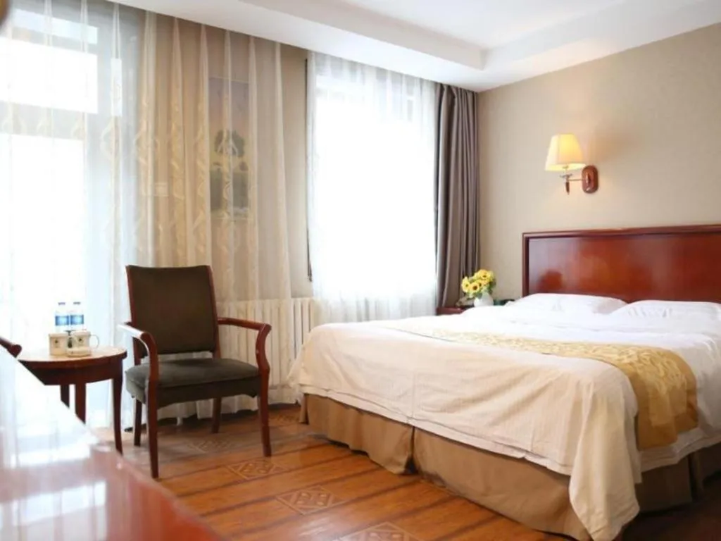 Bed in GreenTree Inn Harbin Central Avenue